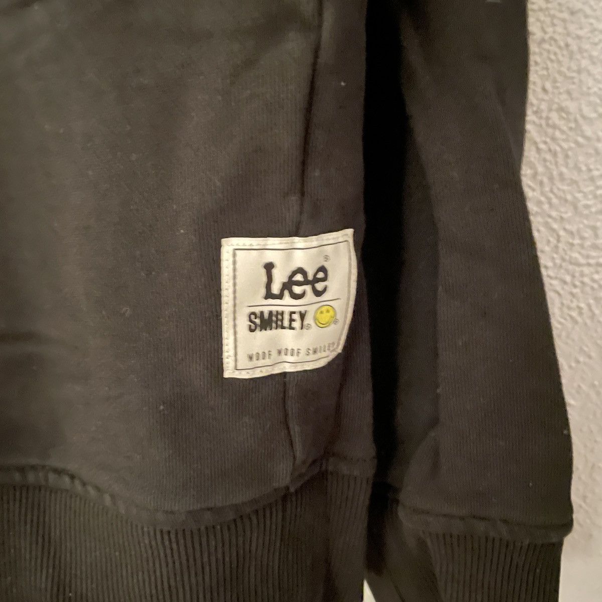 Lee Lee Smiley Black White Pullover Graphic Sweatshirt Size L Size US L / EU 52-54 / 3 - 3 Thumbnail