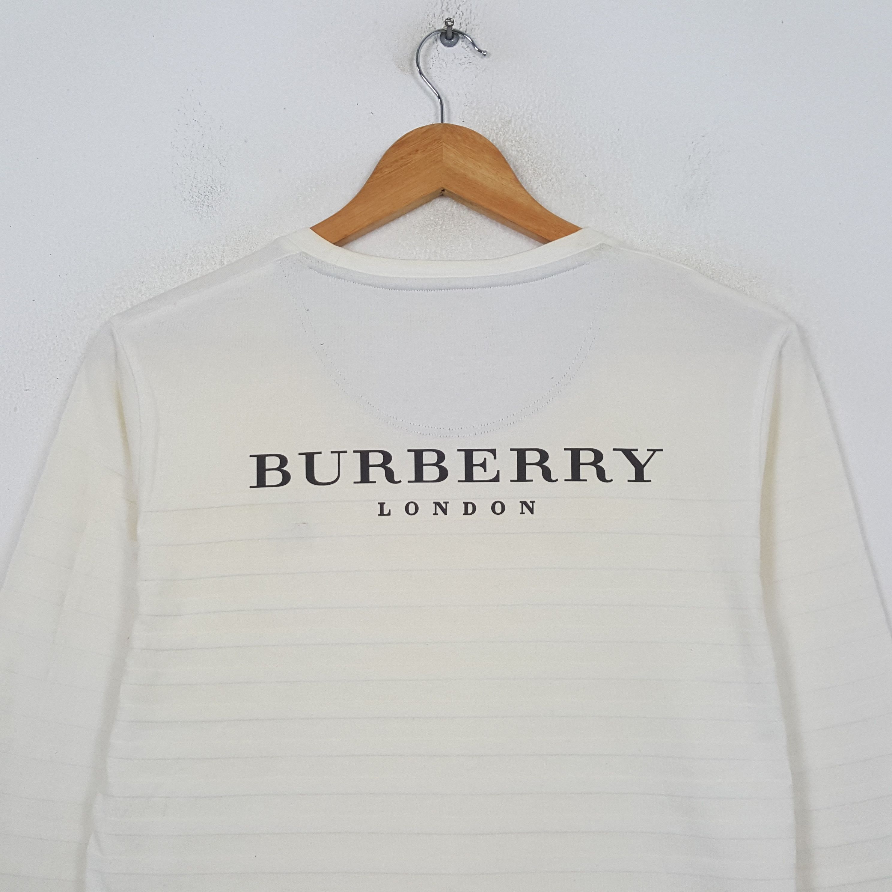 Burberry Vintage Burberry London Long Sleeve T-shirt RR30 Size US S / EU 44-46 / 1 - 2 Thumbnail