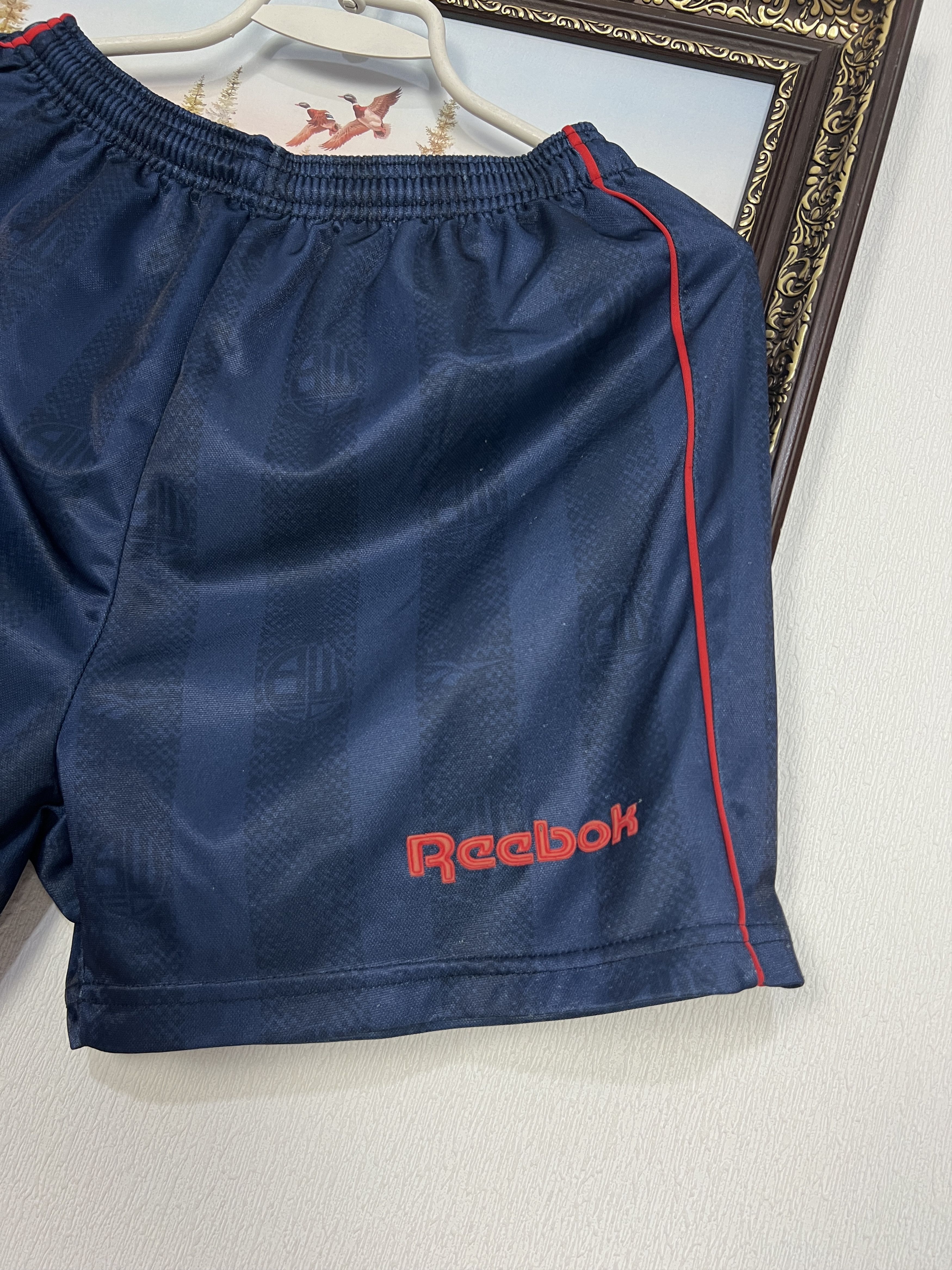 Reebok Vintage Bolton Wanderers Football Shorts Soccer Athletic Size US 30 / EU 46 - 2 Thumbnail