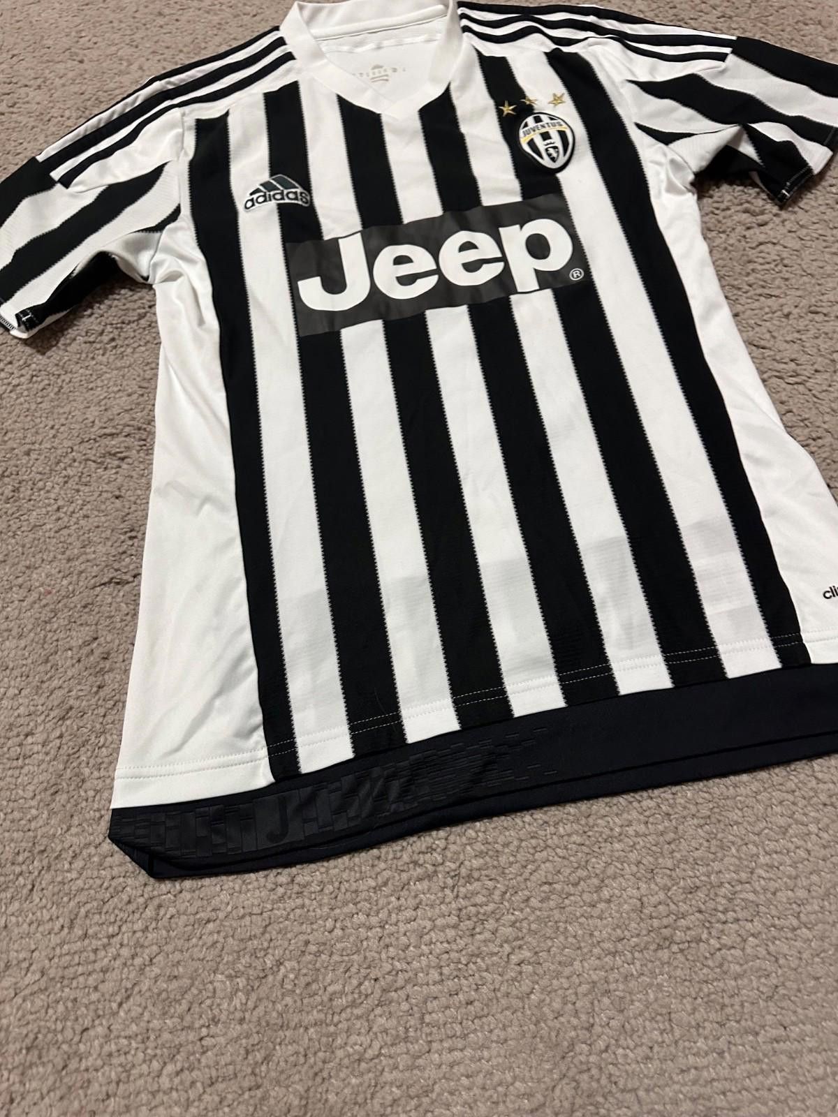 Adidas JUVENTUS 2015 2016 HOME FOOTBALL SHIRT SOCCER JERSEY ADIDAS Size US S / EU 44-46 / 1 - 4 Thumbnail