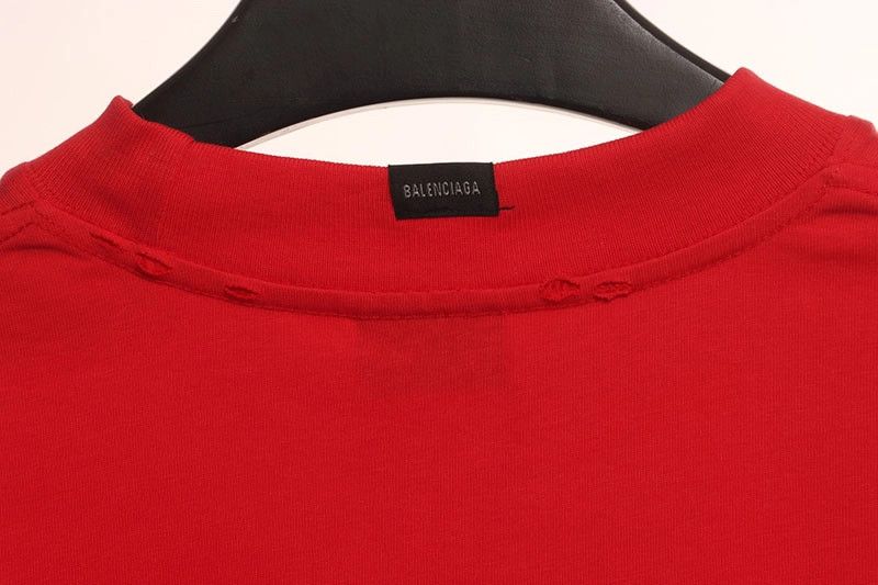 Balenciaga o1mt1gz1024 Many Kisses T-Shirt Oversized in Red Size US M / EU 48-50 / 2 - 5 Thumbnail