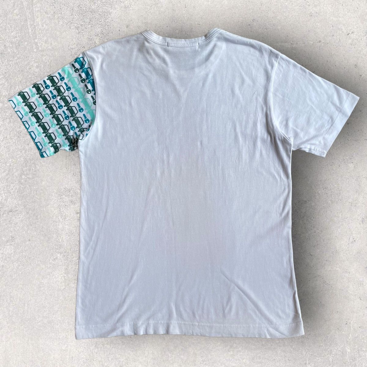Comme des Garcons CDG Sleeve Print Tee Size US S / EU 44-46 / 1 - 3 Thumbnail