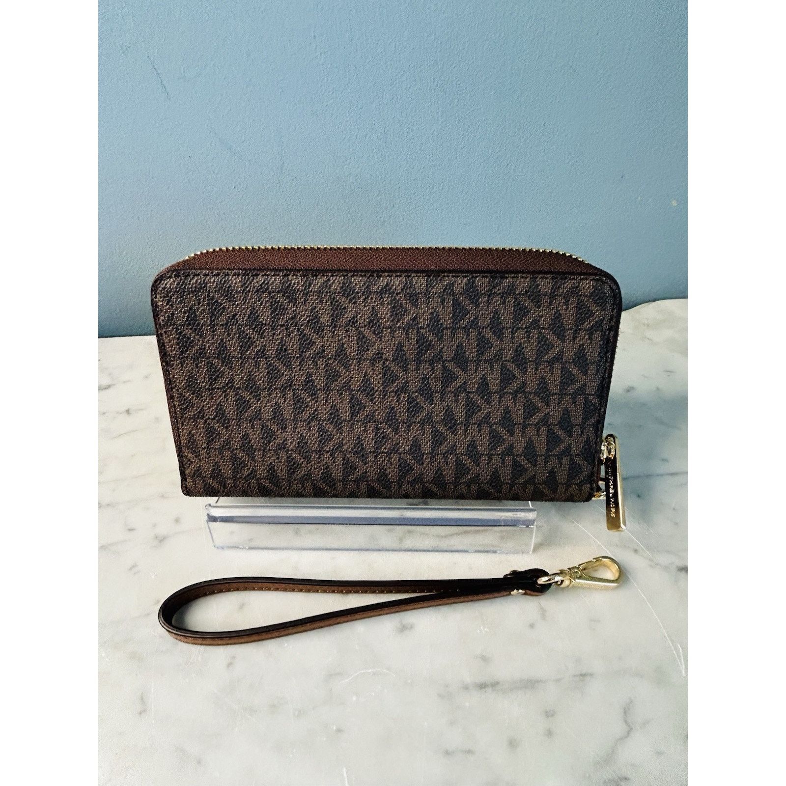 Michael Kors NEW Michael Kors Brown Jet Set Travel Wallet Large Wristlet Size ONE SIZE - 19 Thumbnail
