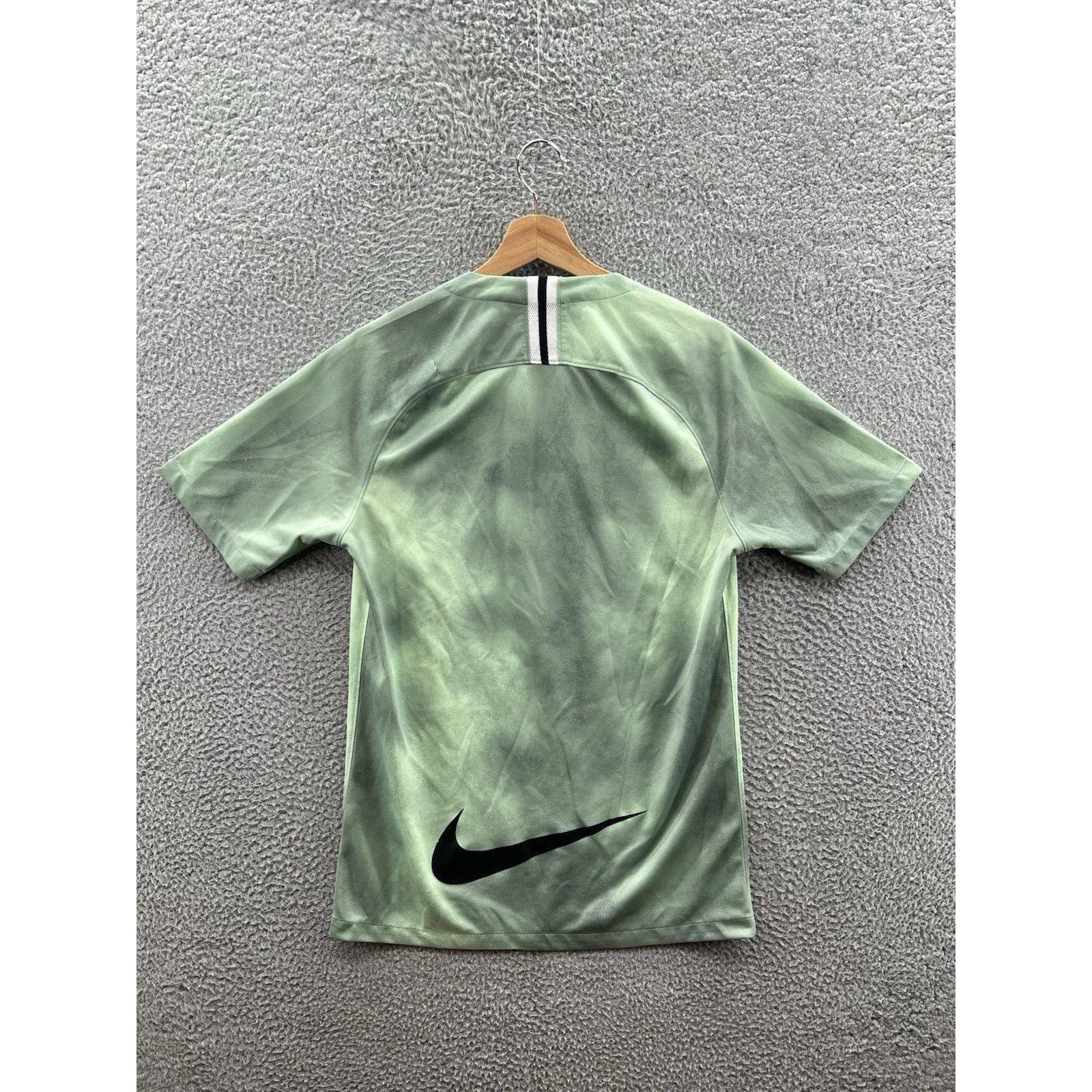 Nike Nike Football Club Away Soccer Jersey Green/Black AQ0662-376 Size US M / EU 48-50 / 2 - 2 Thumbnail