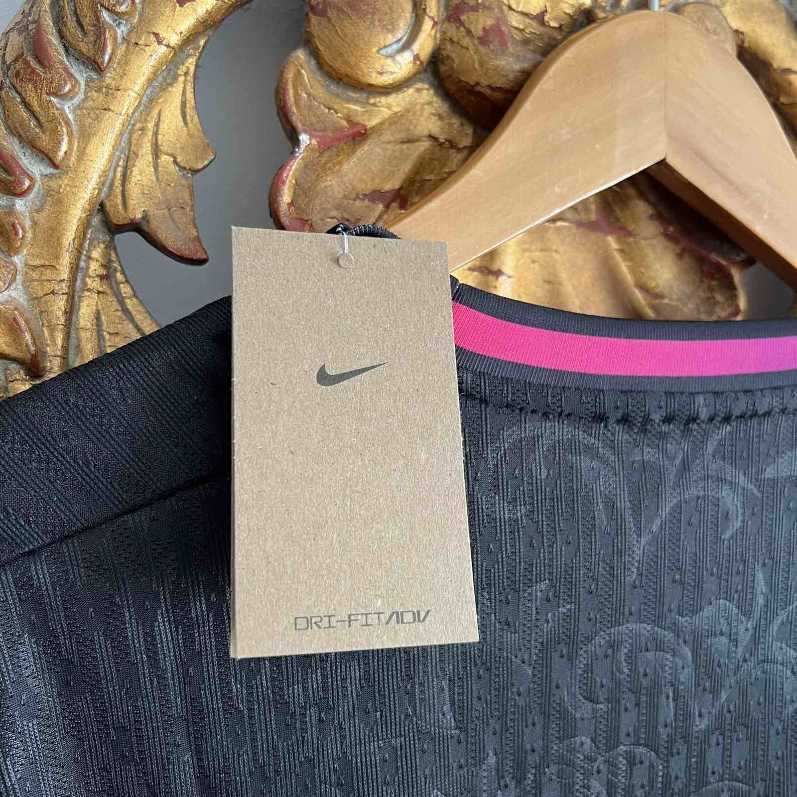 Nike Nike PSG Paris Saint-Germain Dri-fit Swoosh Jersey Size US S / EU 44-46 / 1 - 7 Thumbnail
