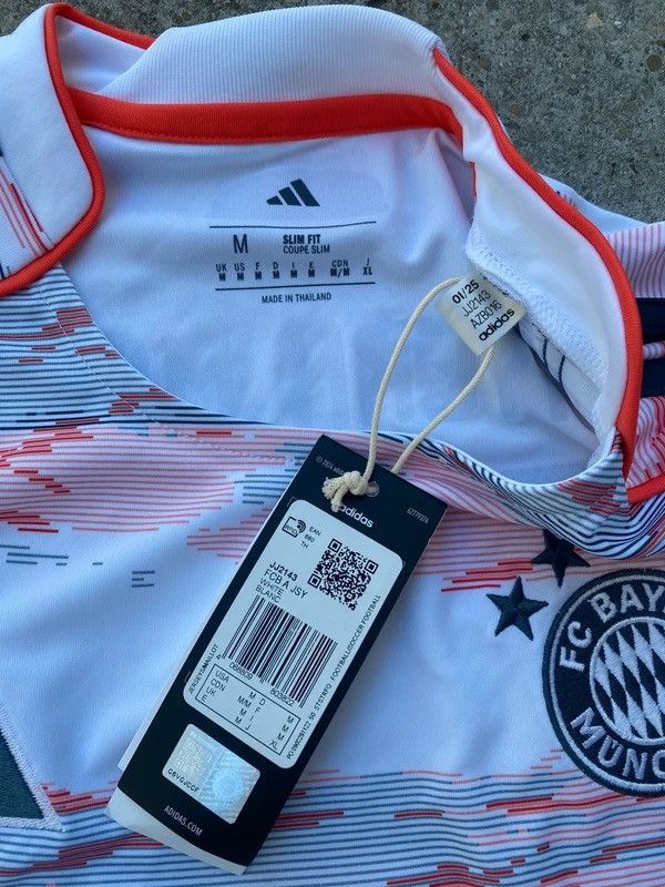 Adidas Adidas jersey away Bayern Munchen 25/26 Olise size M Size US M / EU 48-50 / 2 - 4 Thumbnail