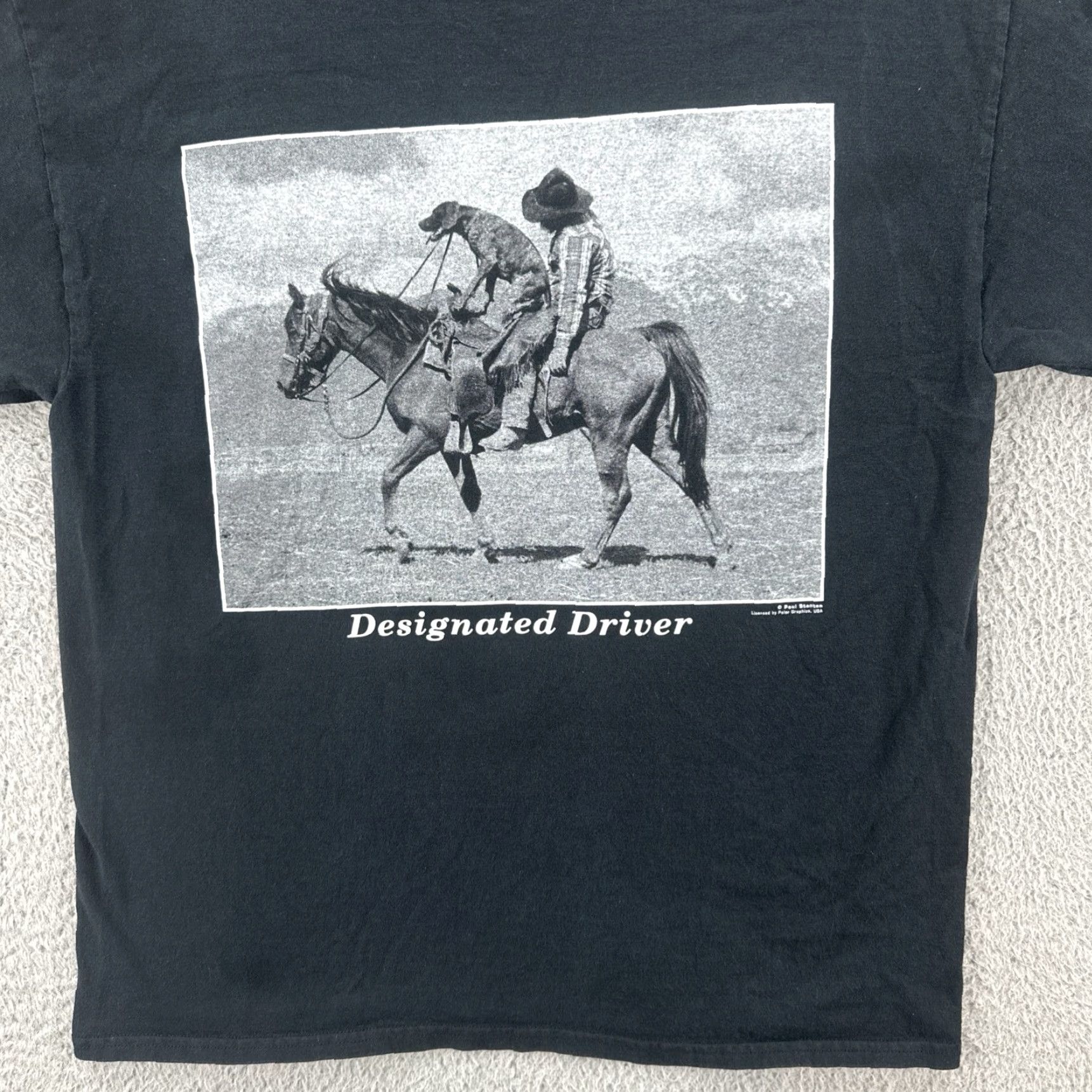 Gildan VINTAGE Gildan Mens Large Black T Shirt Designated Driver Drunk Cowboys Dog Tee Size US L / EU 52-54 / 3 - 4 Thumbnail