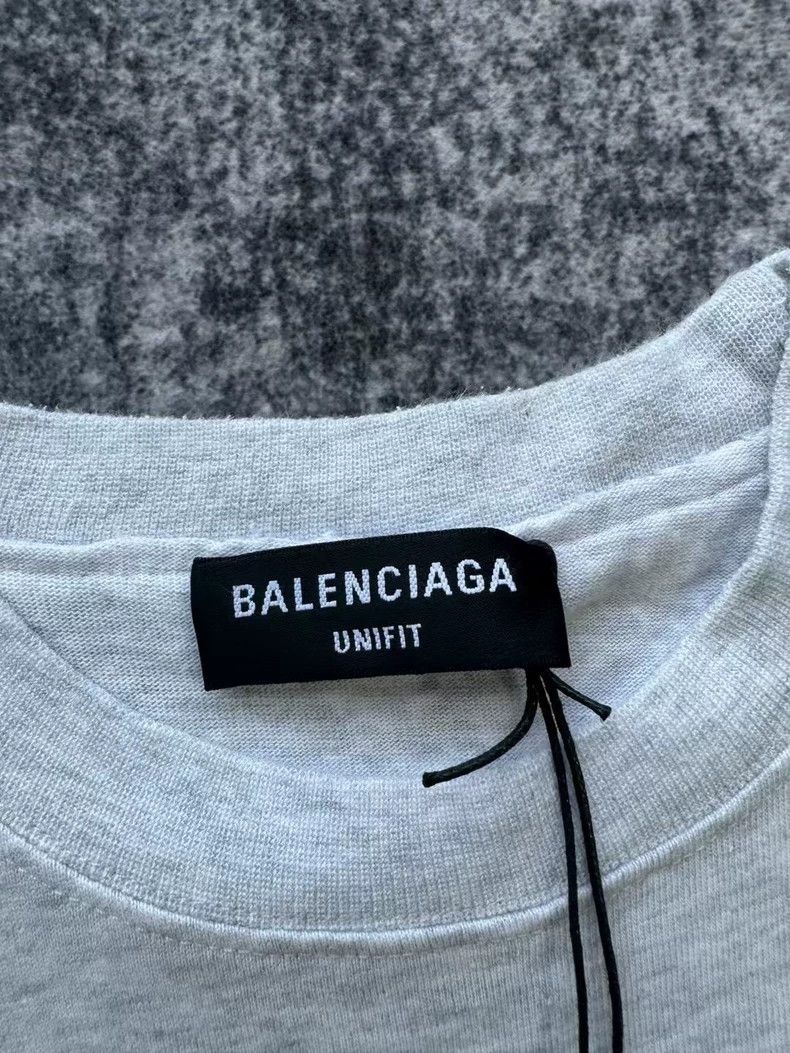 Balenciaga Balenciaga Grey Great Destruction Calendar Short Sleeve Size US S / EU 44-46 / 1 - 3 Thumbnail