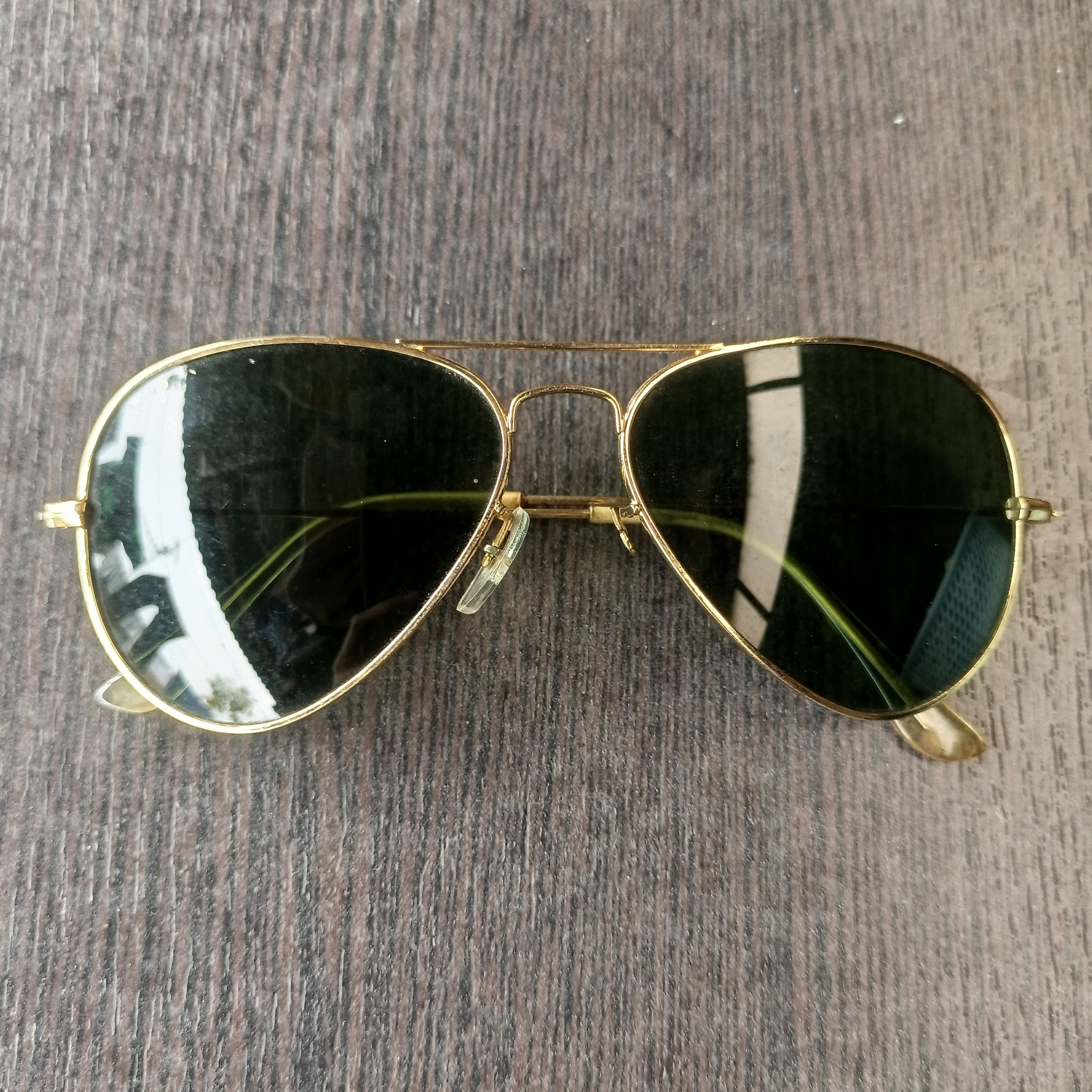 RayBan Vintage B&L RAY-BAN Aviator Gold Sunglasses Size ONE SIZE - 1 Thumbnail