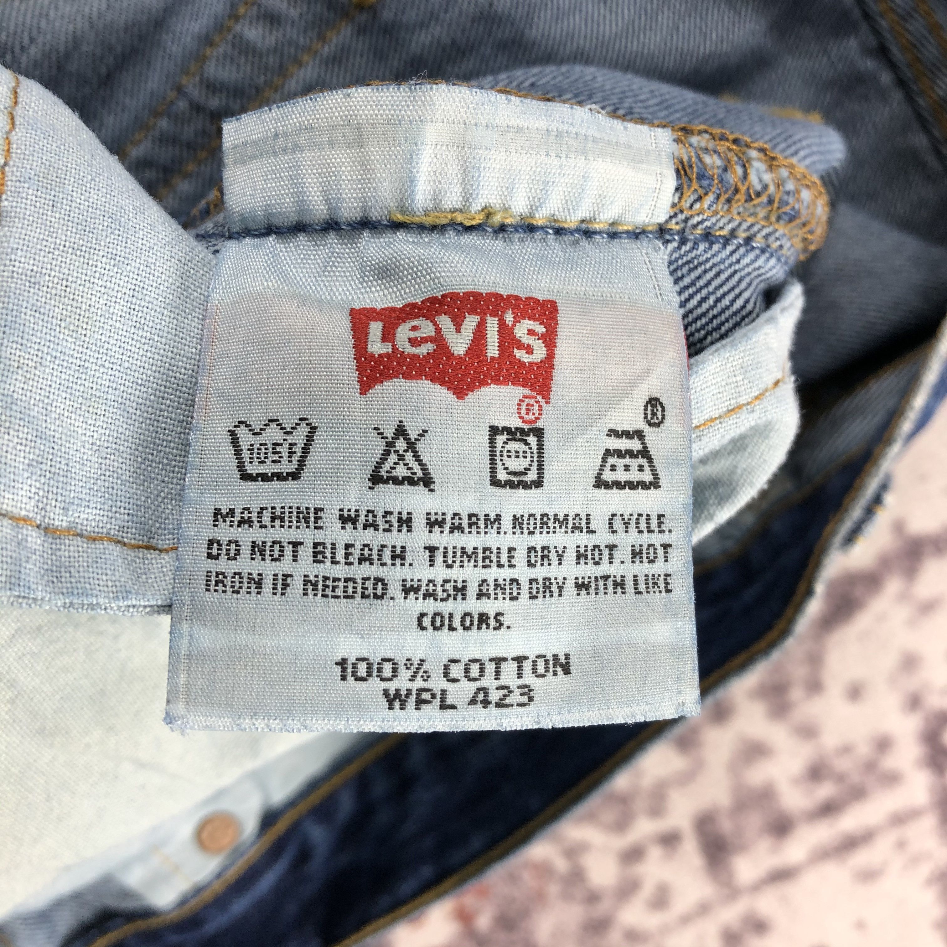 Levi's Vintage 90s Blue Wash Levis 501 Jeans-JM2494 Size US 35 - 11 Thumbnail