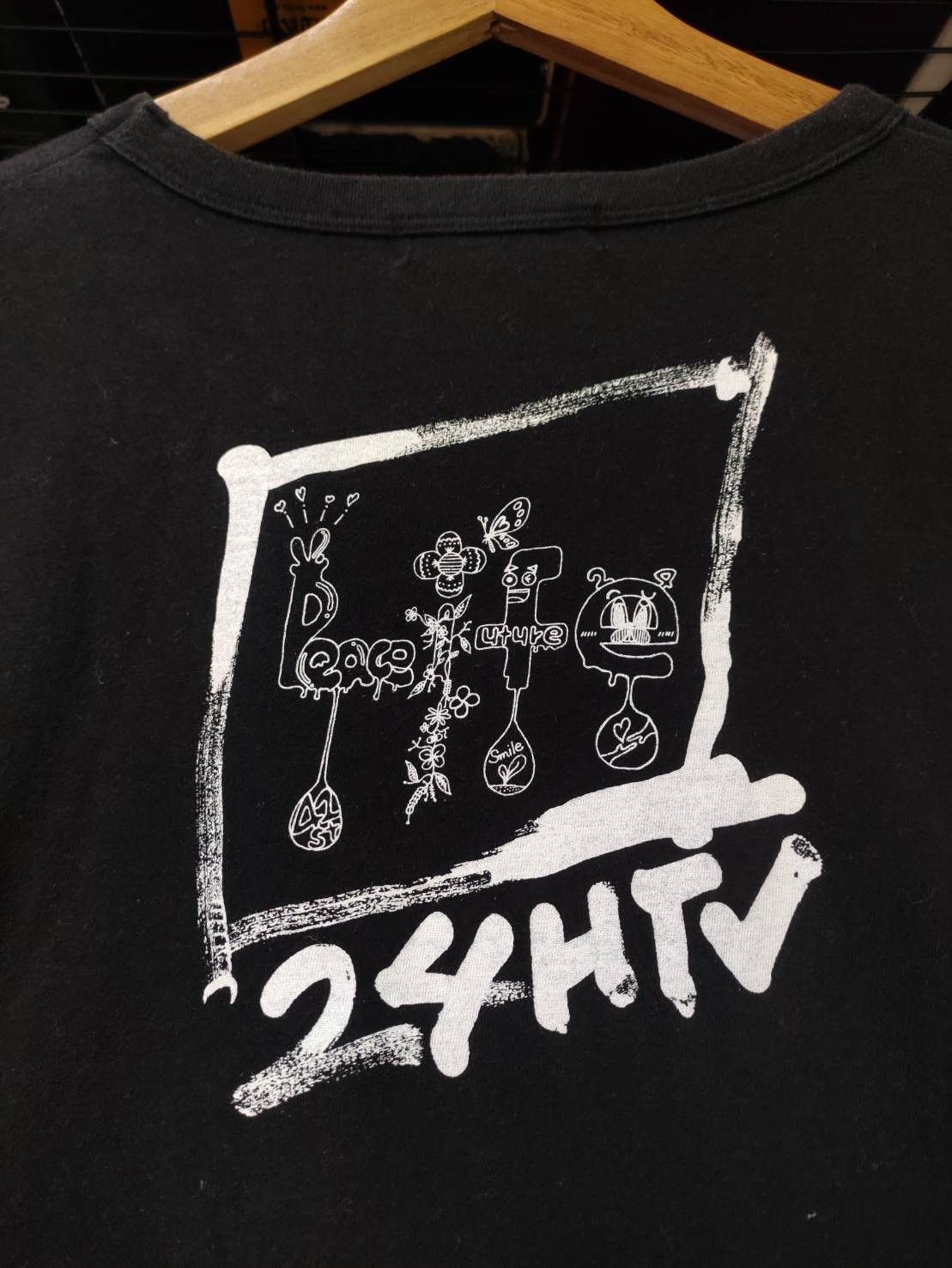 Japanese Brand 24 Hour Television X Takashi Murakami T-Shirt Size US L / EU 52-54 / 3 - 9 Thumbnail