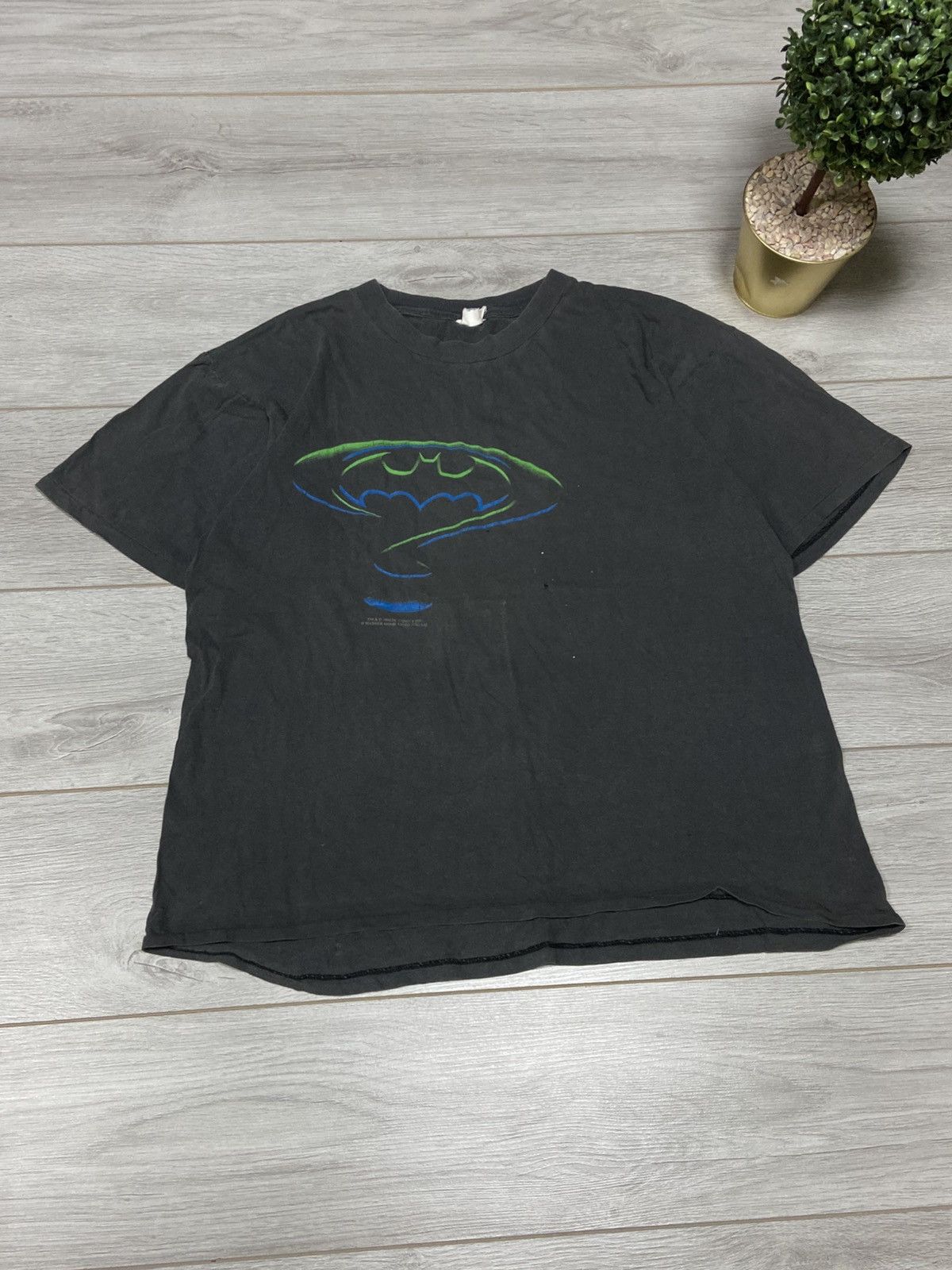 Vintage Batman faded 1995 vintage distressed t-shirt Warner Bros Size US XL / EU 56 / 4 - 2 Thumbnail