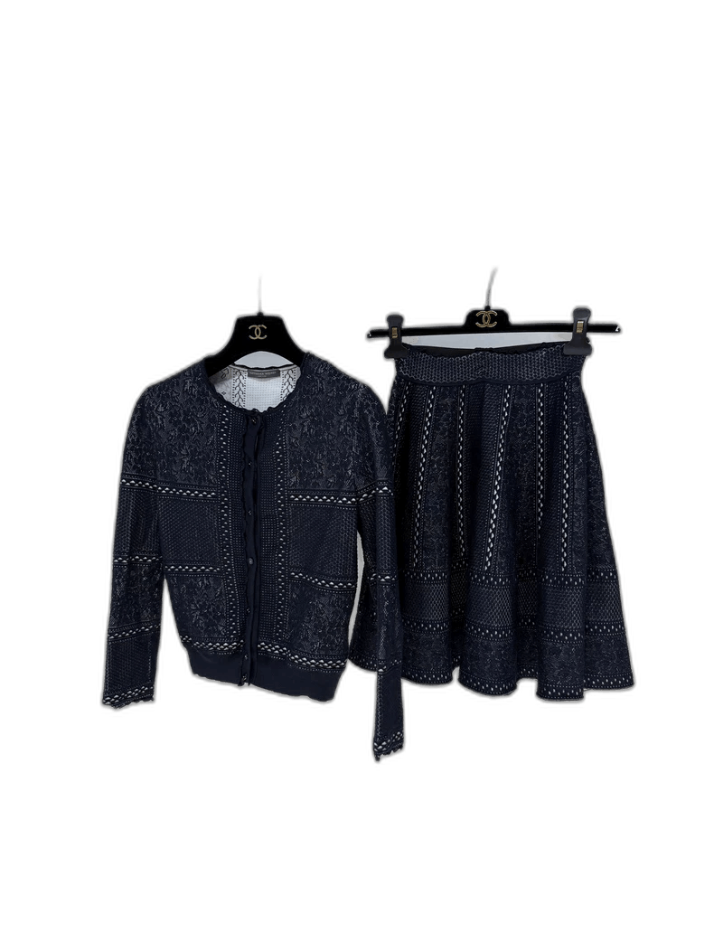 Alexander McQueen Alexander McQueen Knit Cardigan and Skirt Set Size XS / US 0-2 / IT 36-38 - 1 Thumbnail