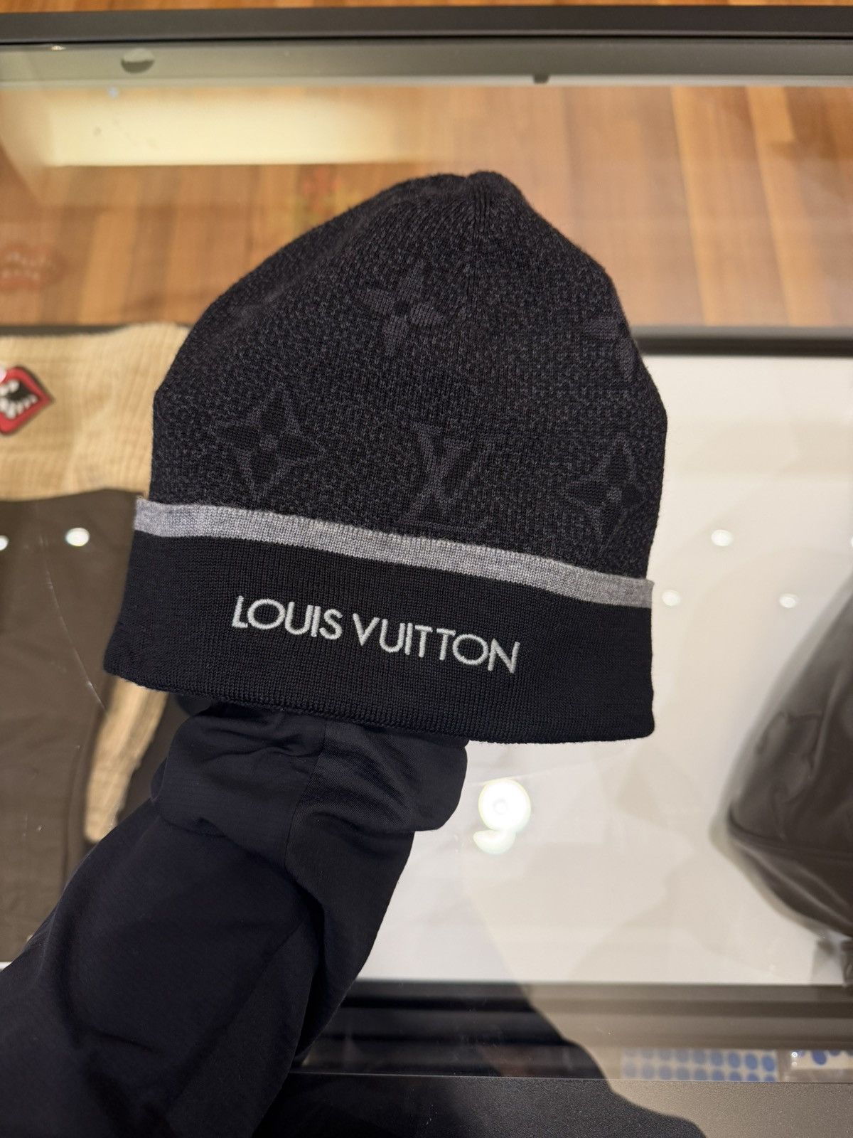 Louis Vuitton Louis Vuitton My Monogram Eclipse Beanie Size ONE SIZE - 1 Thumbnail