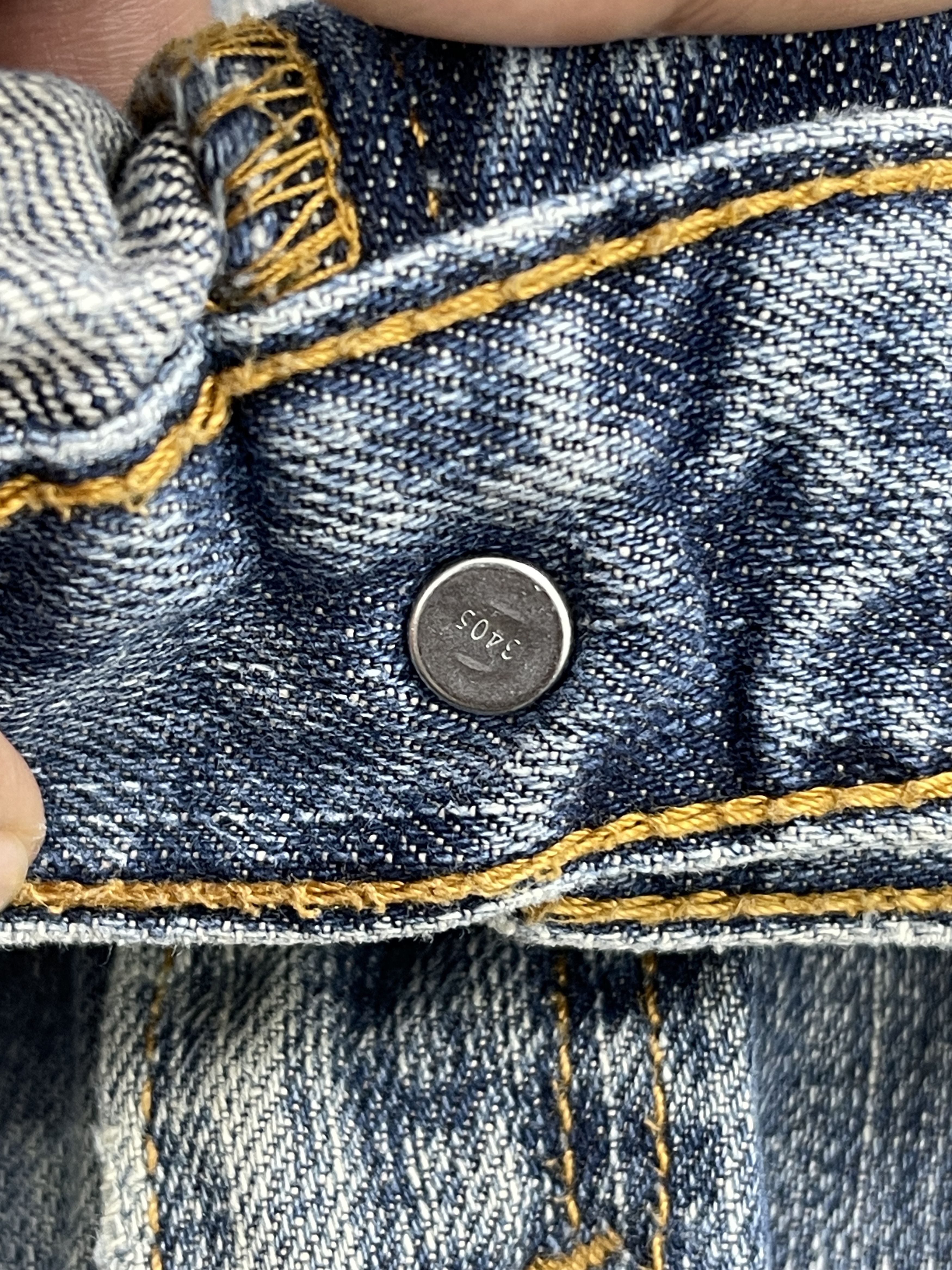 Levi's Vintage Levis 559 Faded Blue Jeans DP2573 Size US 35 - 13 Thumbnail