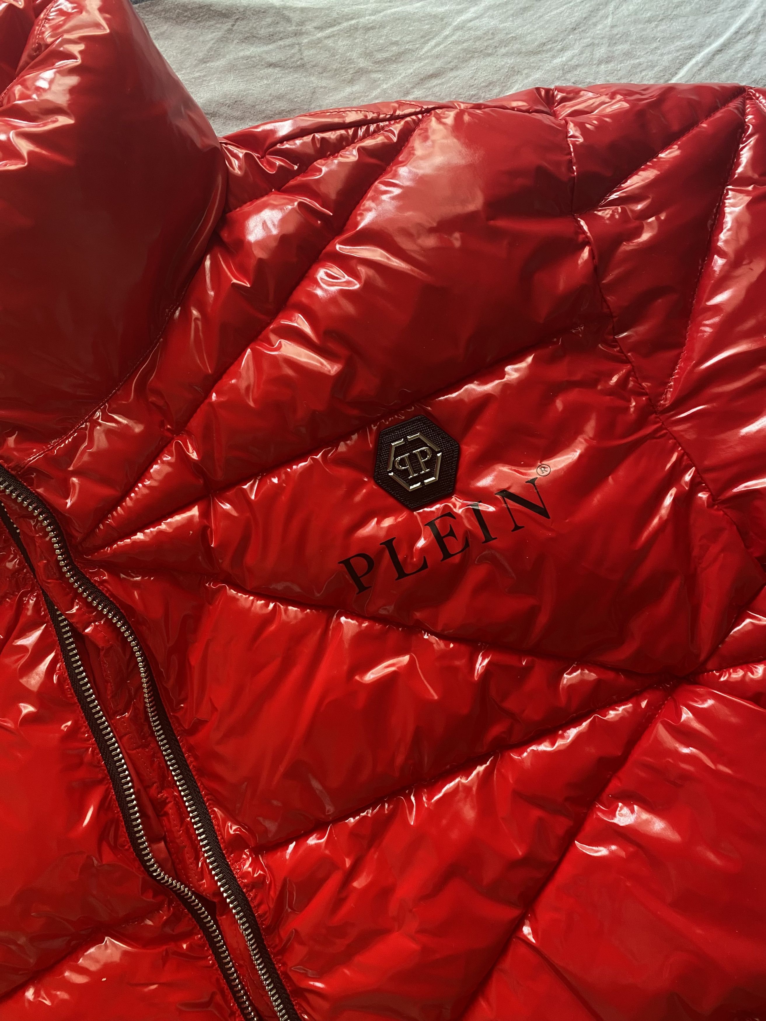 Philipp Plein Philipp Plein red puffer jacket hexagon Size US L / EU 52-54 / 3 - 2 Thumbnail