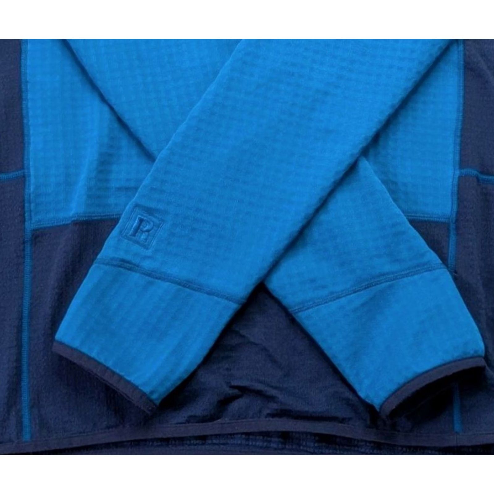 Patagonia VINTAGE Patagonia R1 Tech Face Hoody Jacket Regulator Hooded Grid Fleece Medium Blue 90s Mens Size US M / EU 48-50 / 2 - 2 Thumbnail