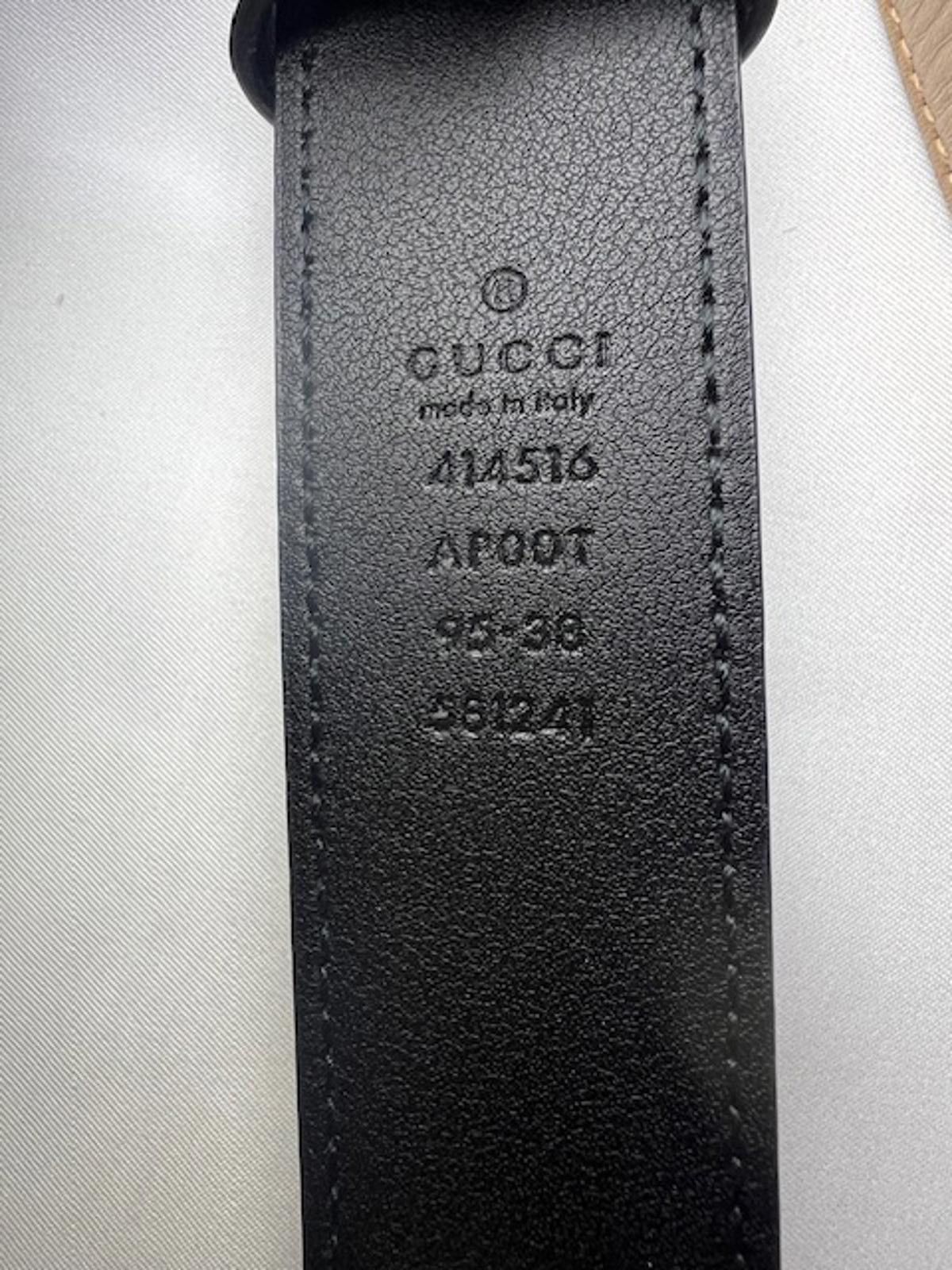 Gucci Gucci Black Leather Belt w/ Med Gold GG Buckle - Sz 95 Size ONE SIZE - 3 Thumbnail