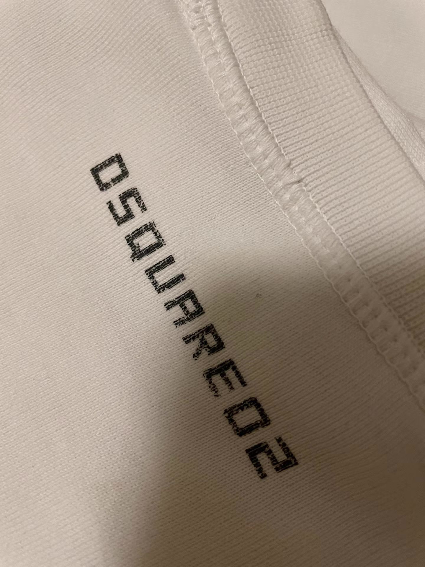 Dsquared2 Dsquared2 D2 sweatshirt Q4 Size US M / EU 48-50 / 2 - 3 Thumbnail