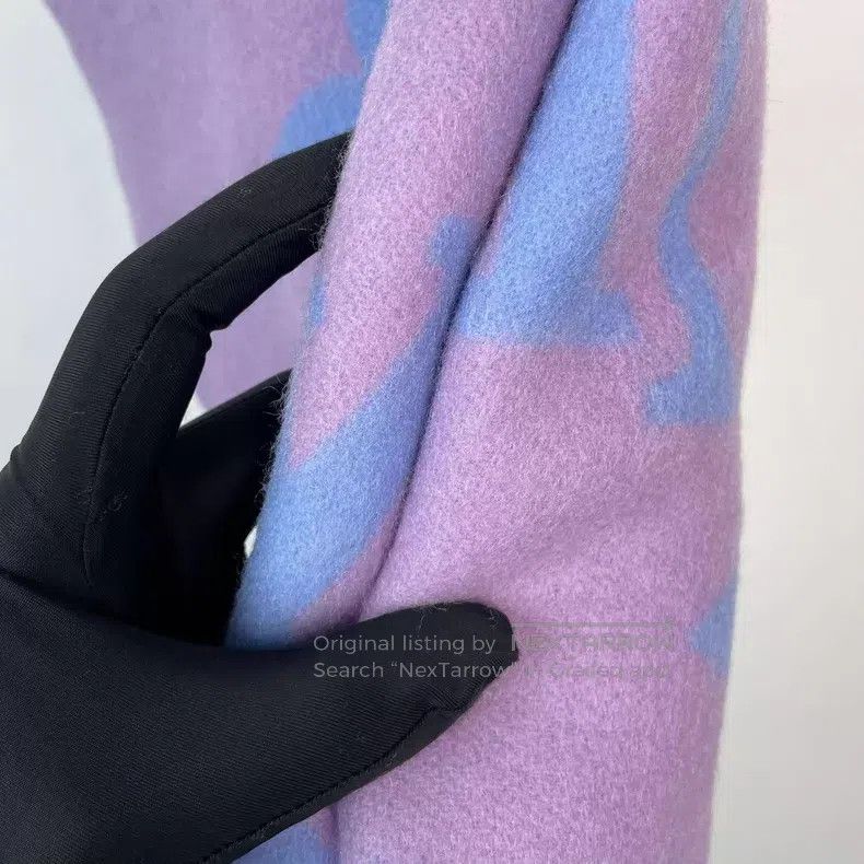 Louis Vuitton Louis Vuitton Blue and purple color matching cashmere scar Size ONE SIZE - 2 Thumbnail