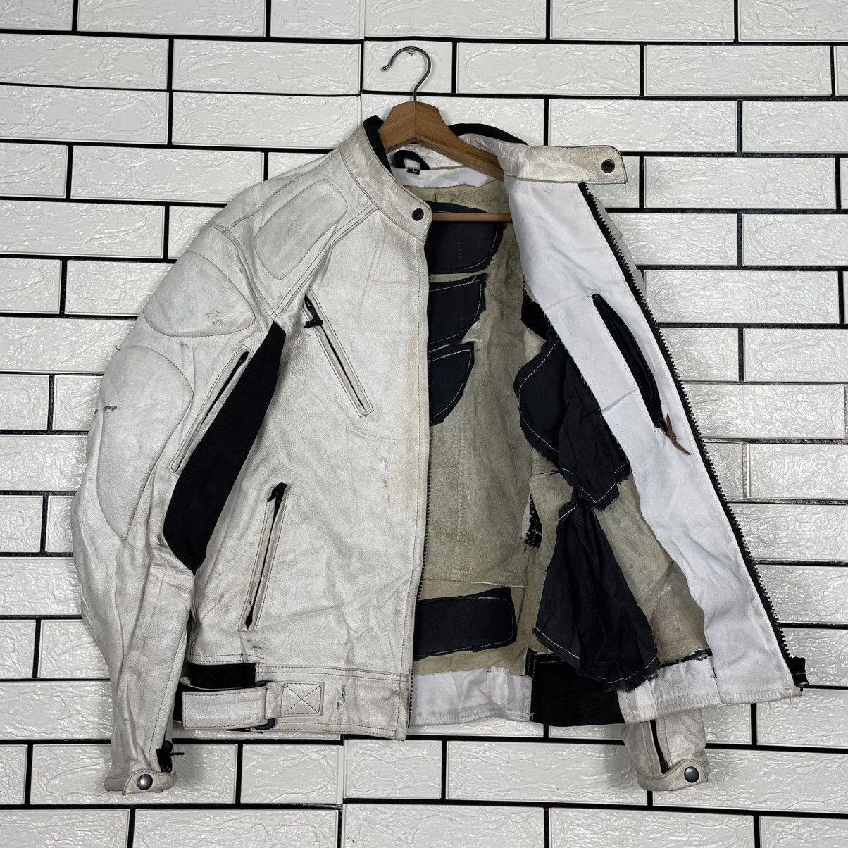 Japanese Brand White Leather Biker Jacket Size US M / EU 48-50 / 2 - 10 Thumbnail