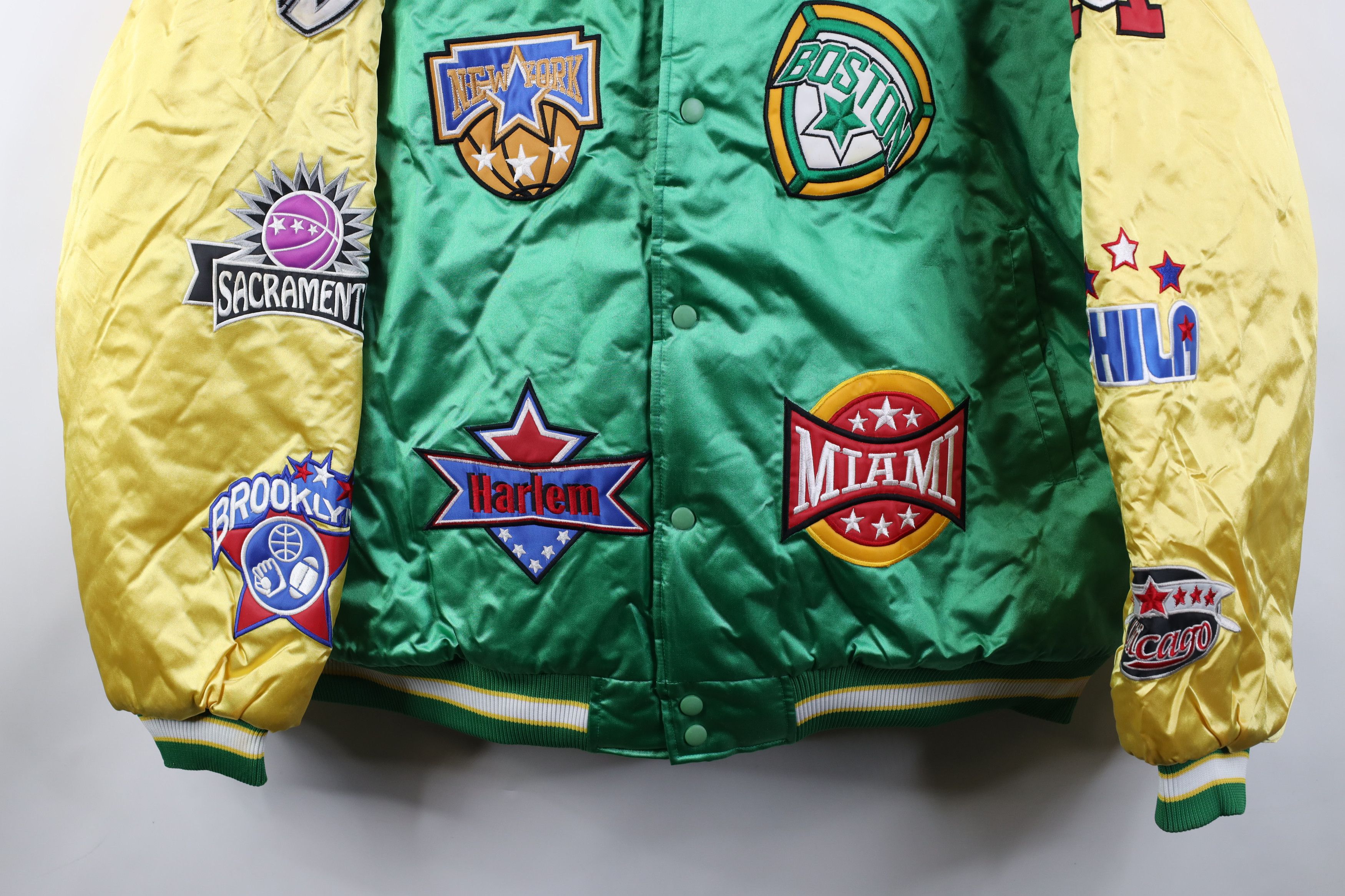Vintage Deadstock Vintage 90s Quilted Satin Bomber Jacket Green Size US XXL / EU 58 / 5 - 3 Thumbnail