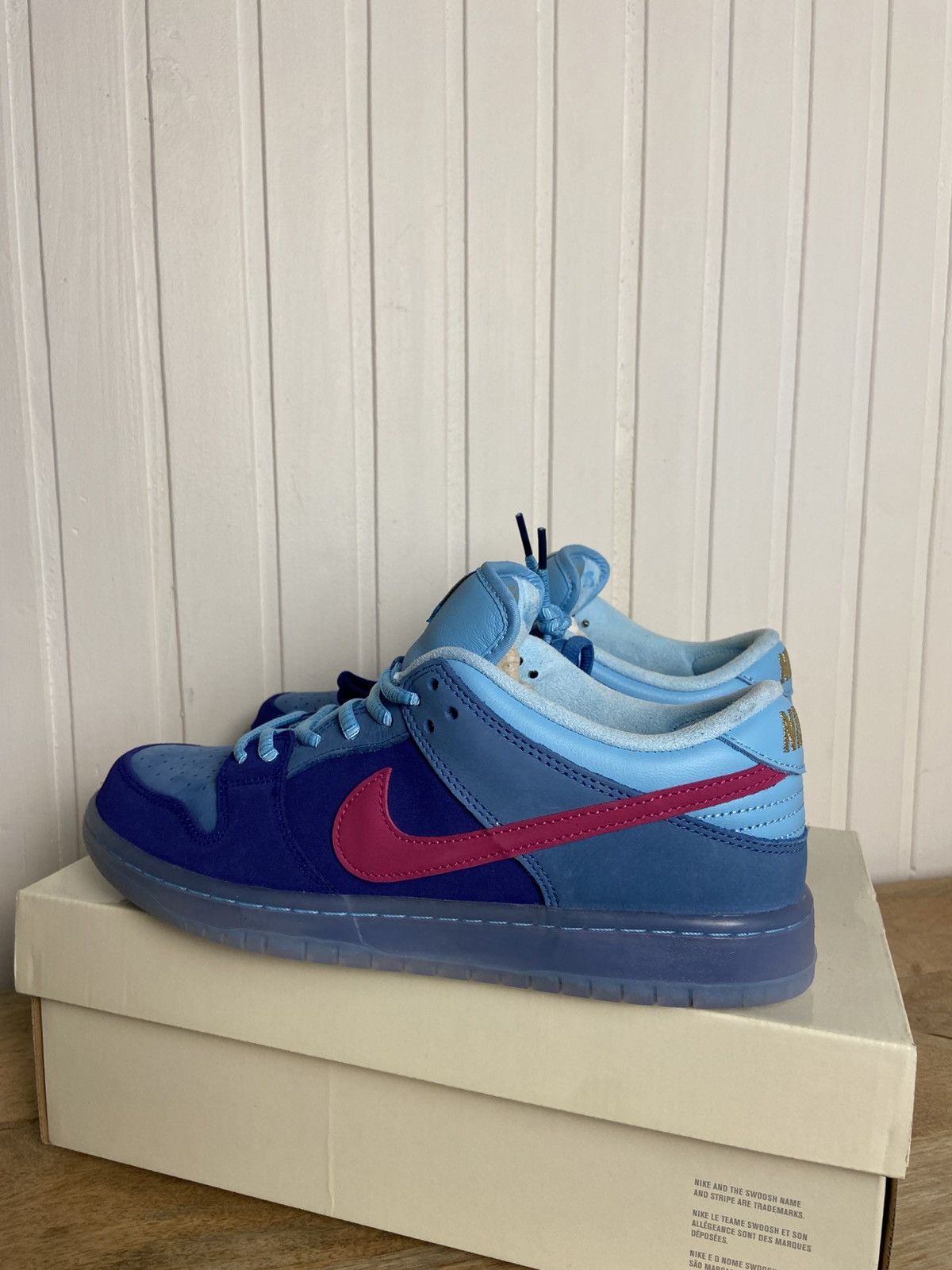 Nike New Nike SB Dunk Low "Run The Jewels" Size 9US Authentic Size US 9 / EU 42 - 8 Thumbnail