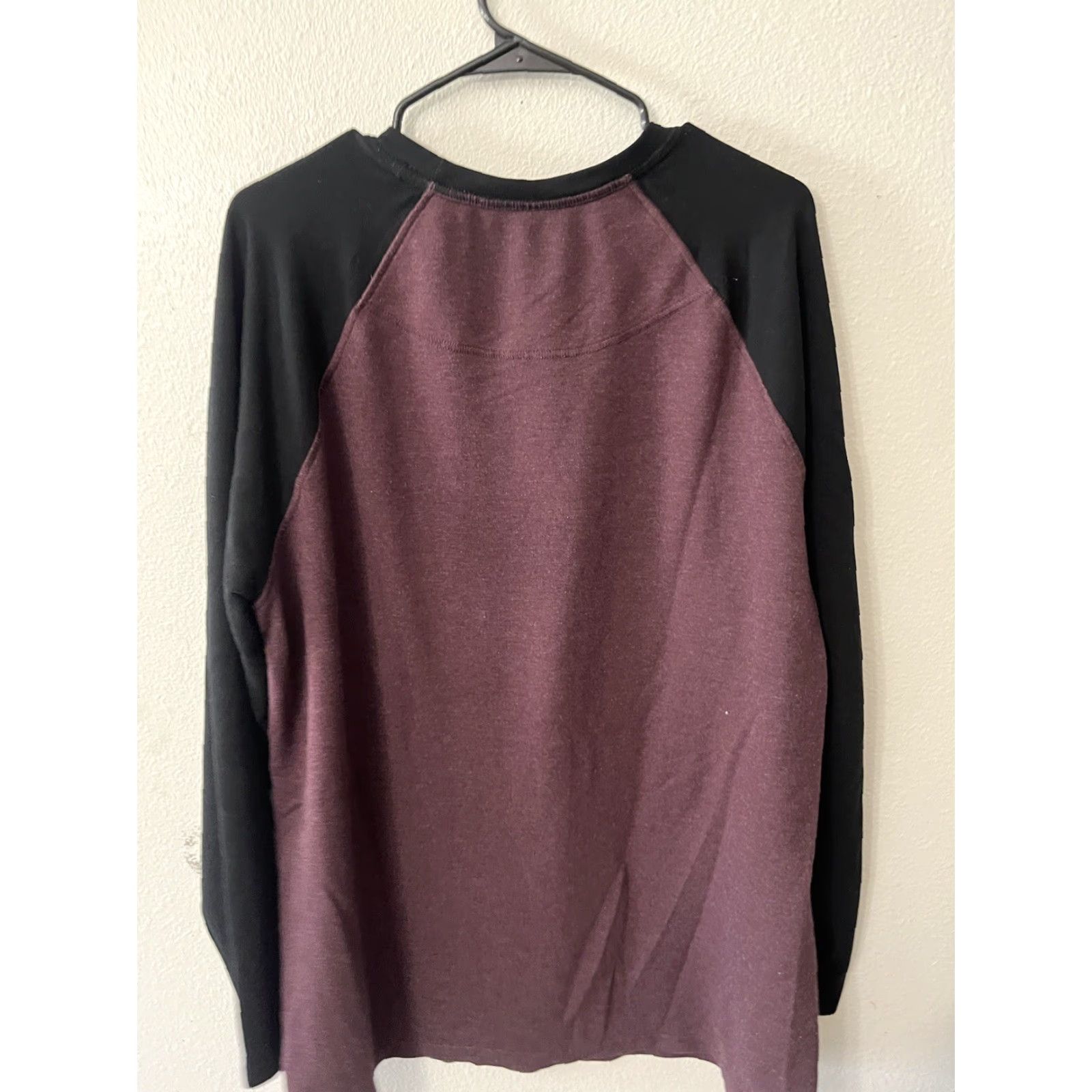 Orvis VINTAGE Orvis Men's Long Sleeve Crew Neck Sweatshirt Hiking Fishing Shirt XL Burgundy 90s Outdoor Size US XL / EU 56 / 4 - 2 Thumbnail