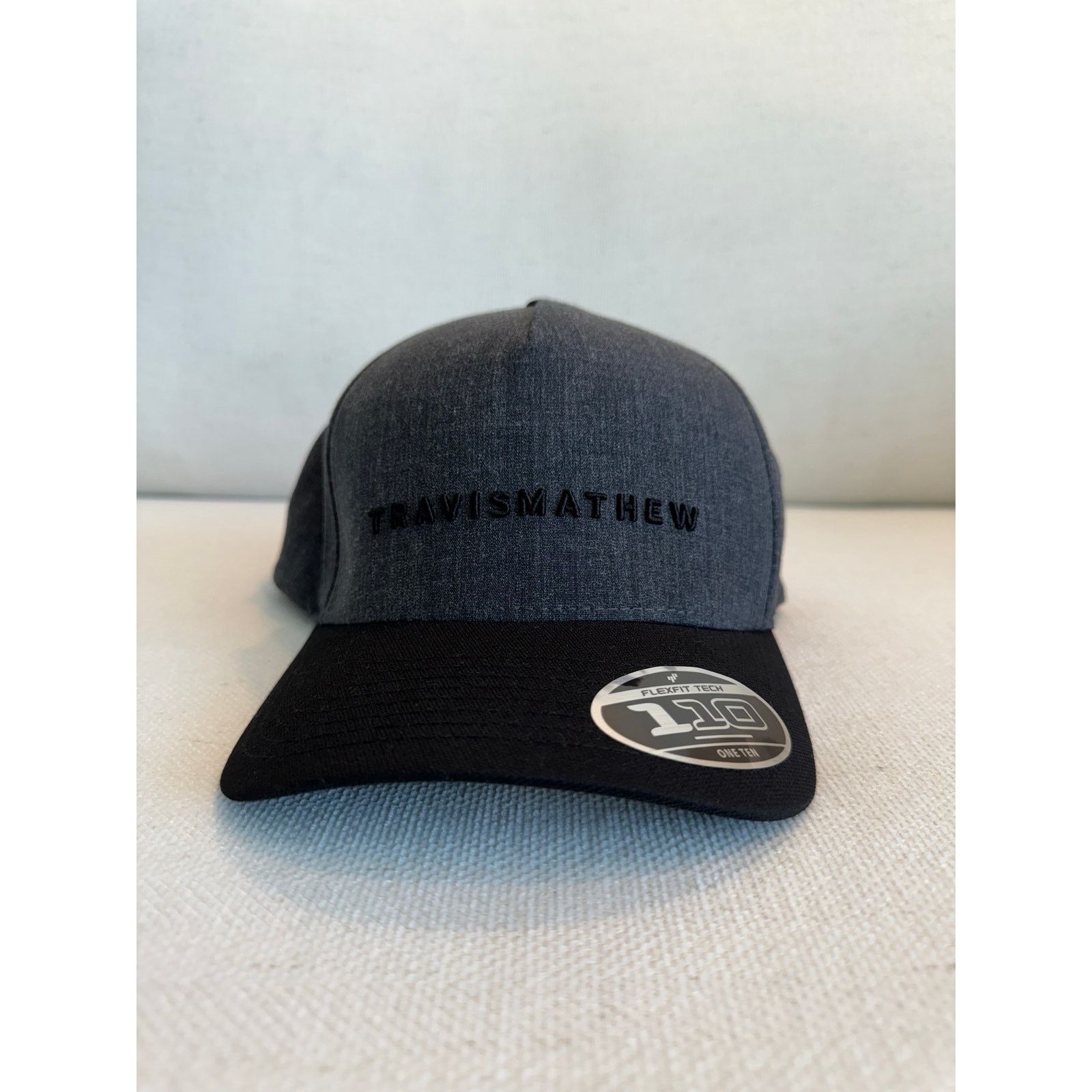TravisMathew Travis Mathew Hat - Men’s (OS) Dark Gray/Black Size ONE SIZE - 1 Thumbnail