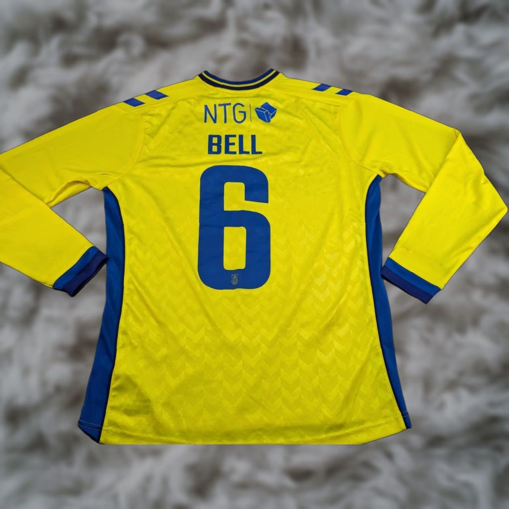 Hummel Hummel Brondby 2022-2023 Joe Bell #6 Football Jersey Mens Size M Home Adult Size US M / EU 48-50 / 2 - 1 Thumbnail