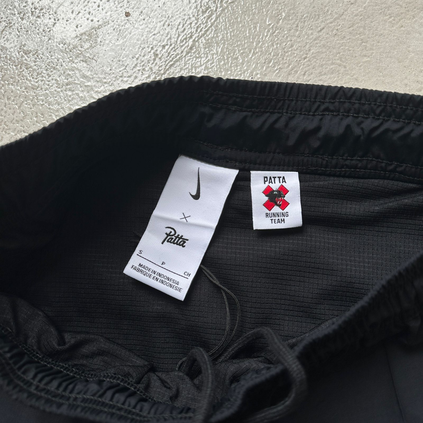 Nike Nike, x Patta Running Team Short (Black) Size US 28 / EU 44 - 6 Thumbnail