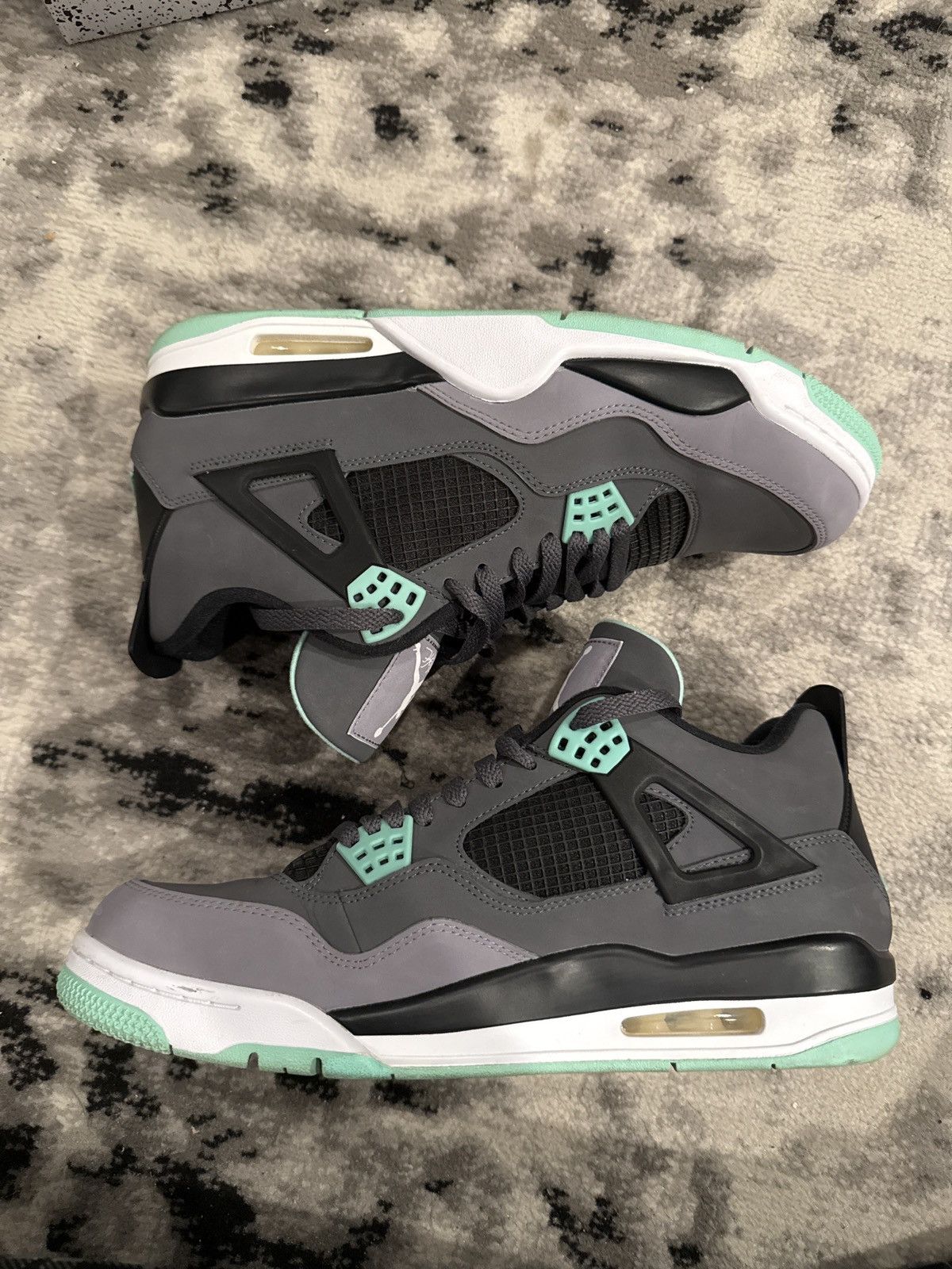 Jordan Brand Air Jordan 4 Green Glow Size 11.5 Size US 11.5 / EU 44-45 - 11 Thumbnail