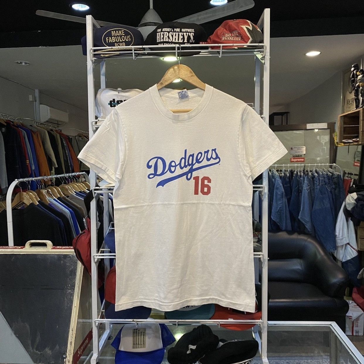 MLB Rare!! Vintage LOS ANGELES DODGERS nomo name tee Size US S / EU 44-46 / 1 - 1 Thumbnail