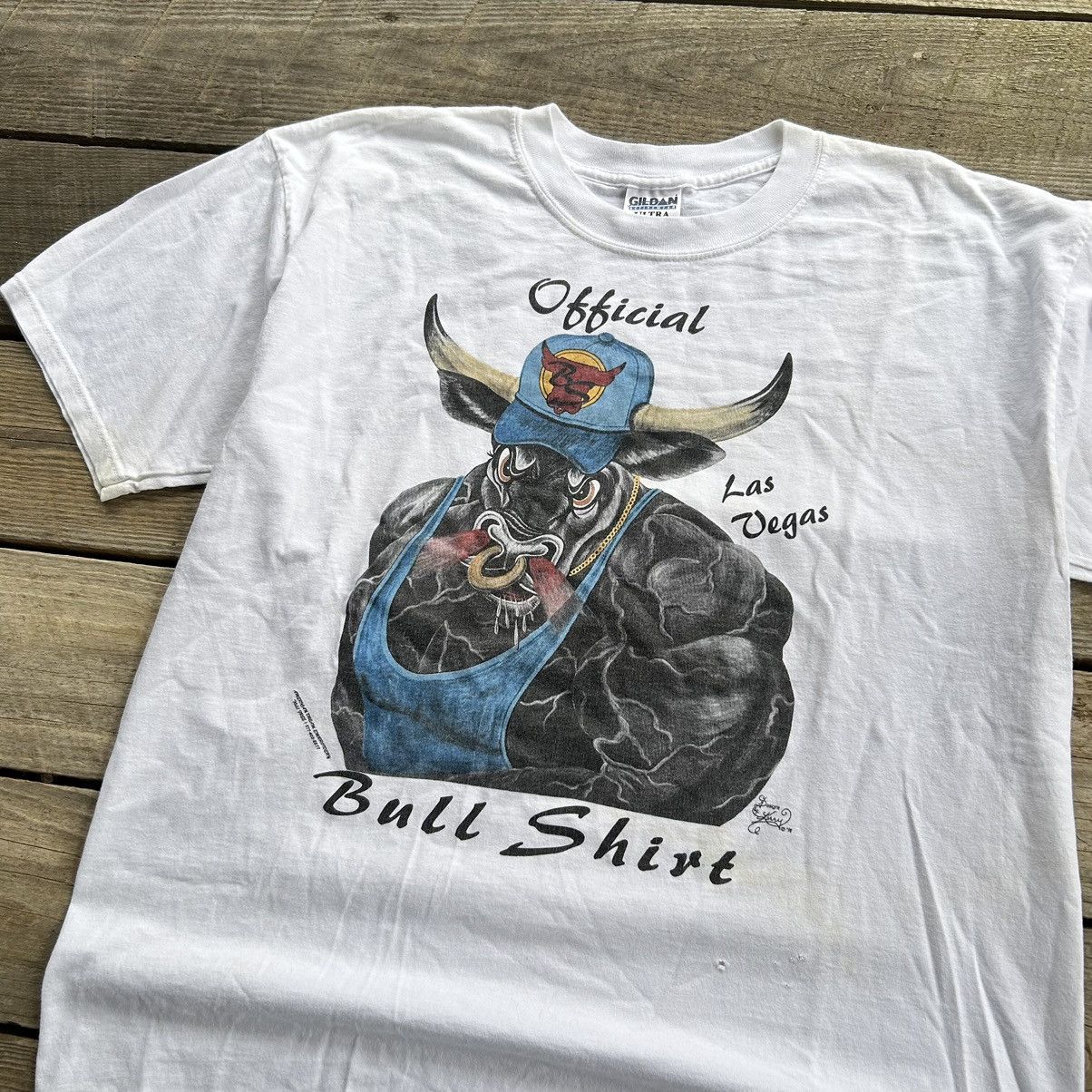 Vintage Vintage 90s Bull Shirt Las Vegas Bull Graphic T Shirt Size US XL / EU 56 / 4 - 2 Thumbnail