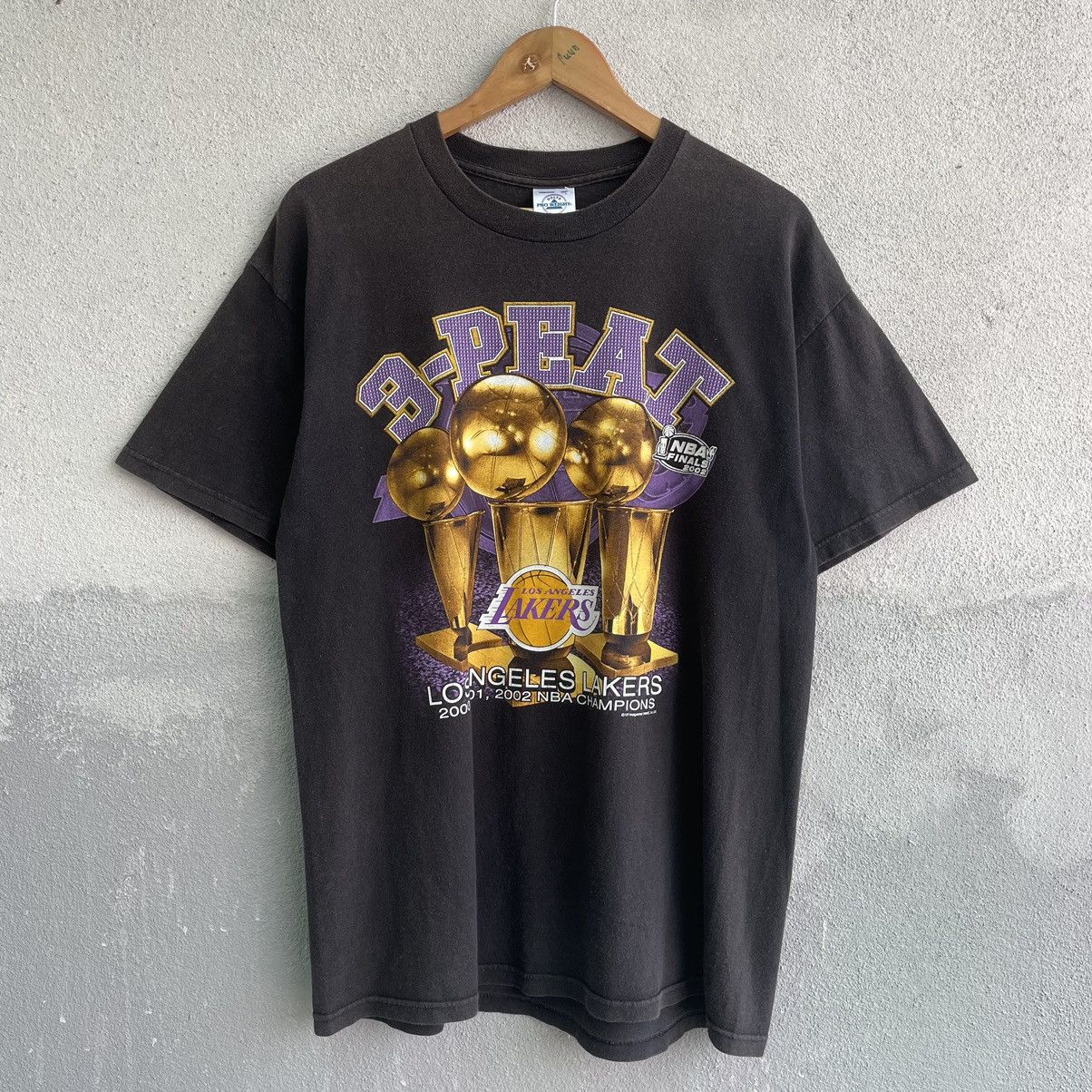 Vintage LA Lakers 3-Peat NBA Finals Tee Shirt