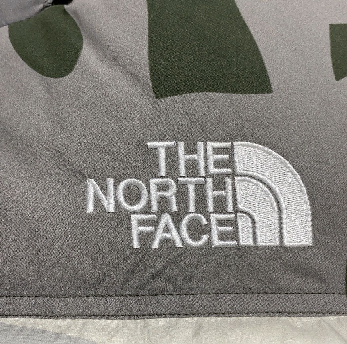 Kaws × The North Face KAWS x The North Face Retro 1996 Nuptse Jacket Size US XL / EU 56 / 4 - 3 Thumbnail