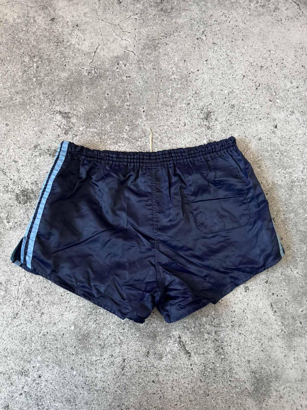 Adidas Adidas Rare Short Made West Germany Football Short Vintage Size US 32 / EU 48 - 5 Thumbnail