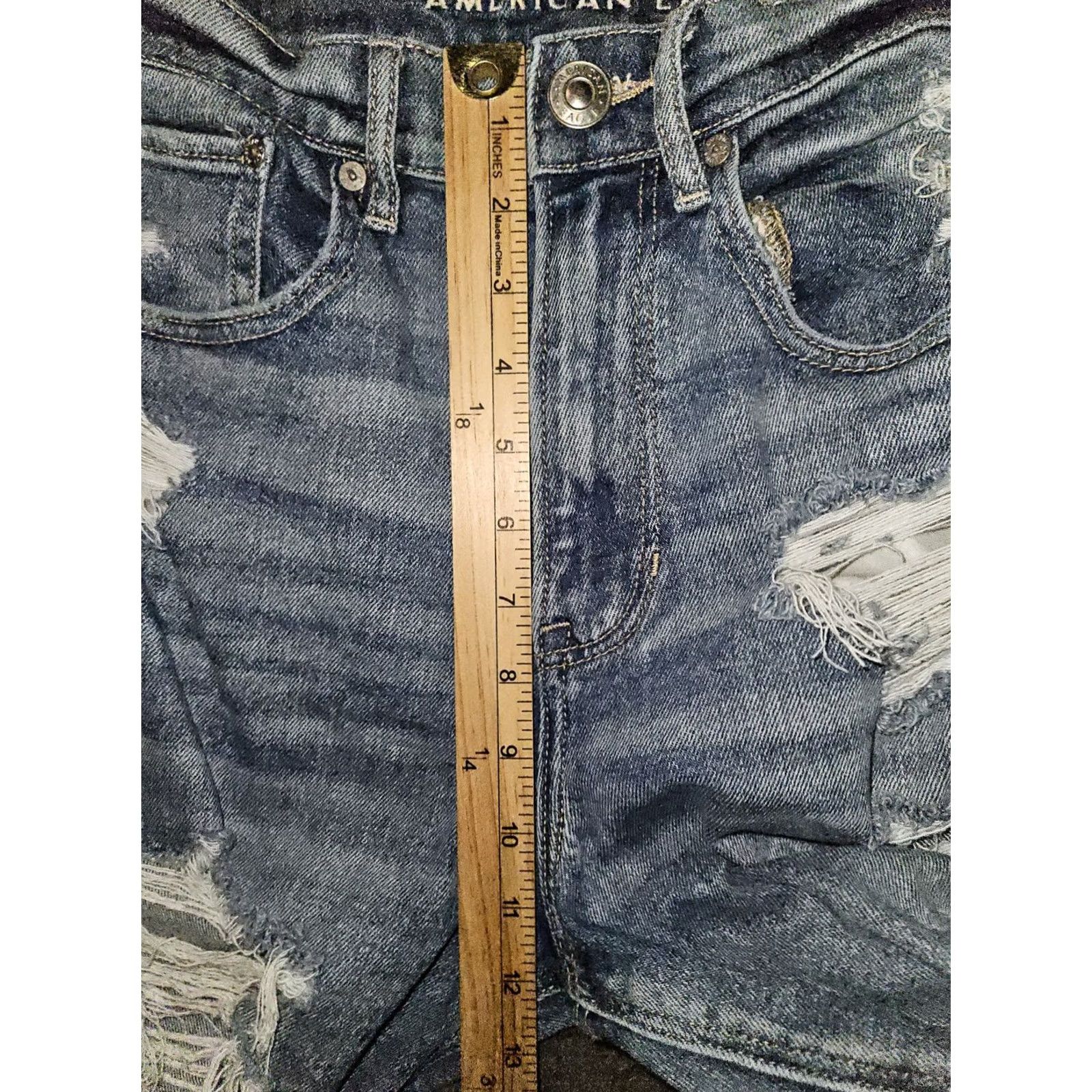 American Eagle Outfitters 90s Boyfriend Jeans - American Eagle High Rise 6 Wash Blue Distressed Y2K Size 28" / US 6 / IT 42 - 6 Thumbnail