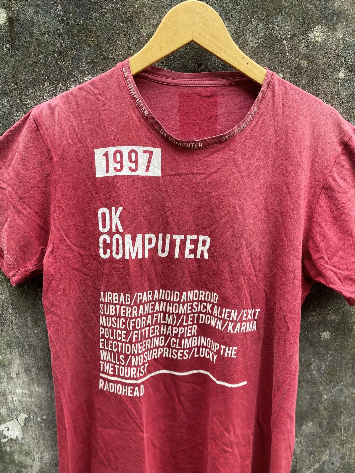 Band Tees × Vintage Vintage Radiohead Ok Computer Sun Faded tee Size US M / EU 48-50 / 2 - 2 Thumbnail