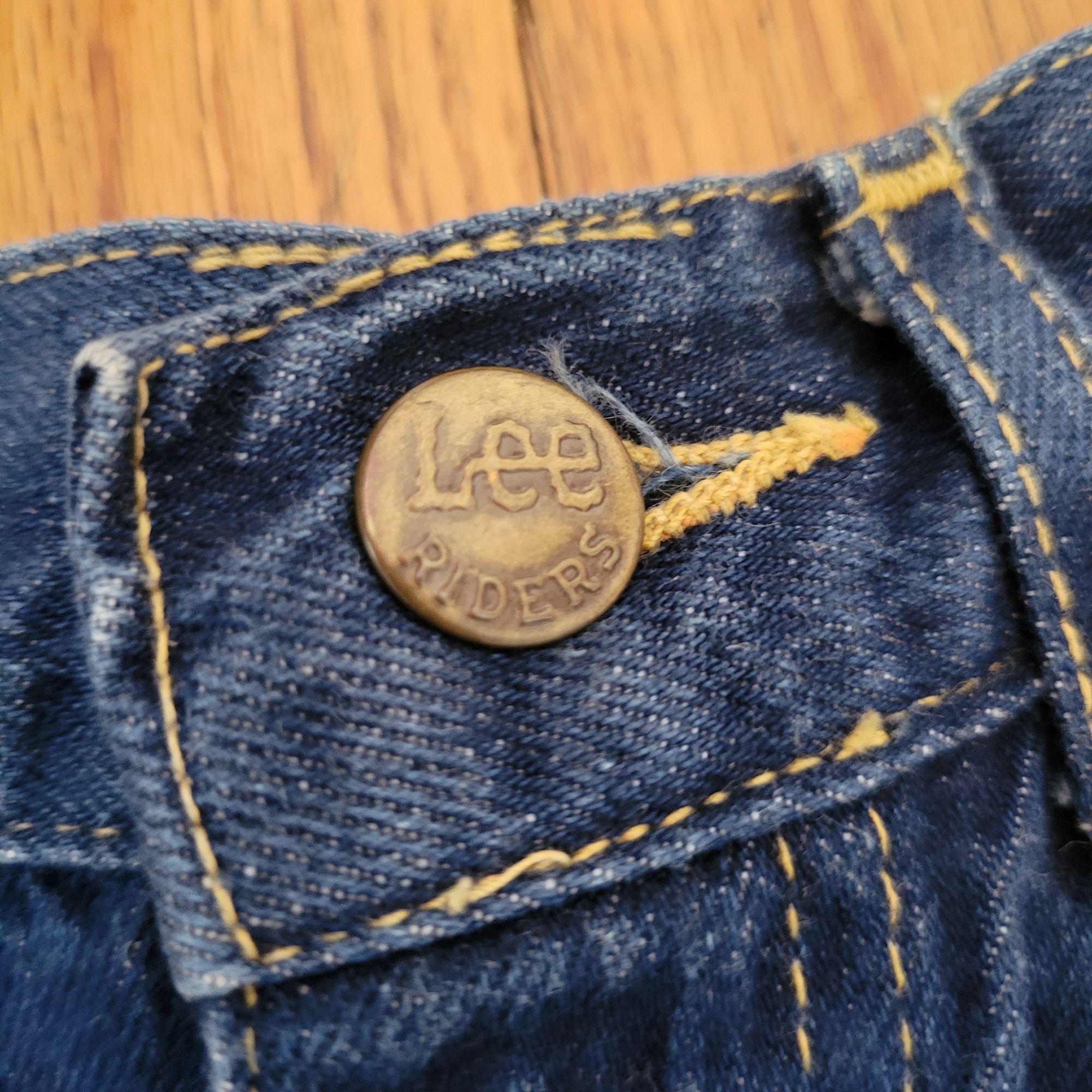 Lee Vintage Lee Riders 3 High Waisted Denim Blue Jean Midi Skirt Size 23" - 2 Thumbnail