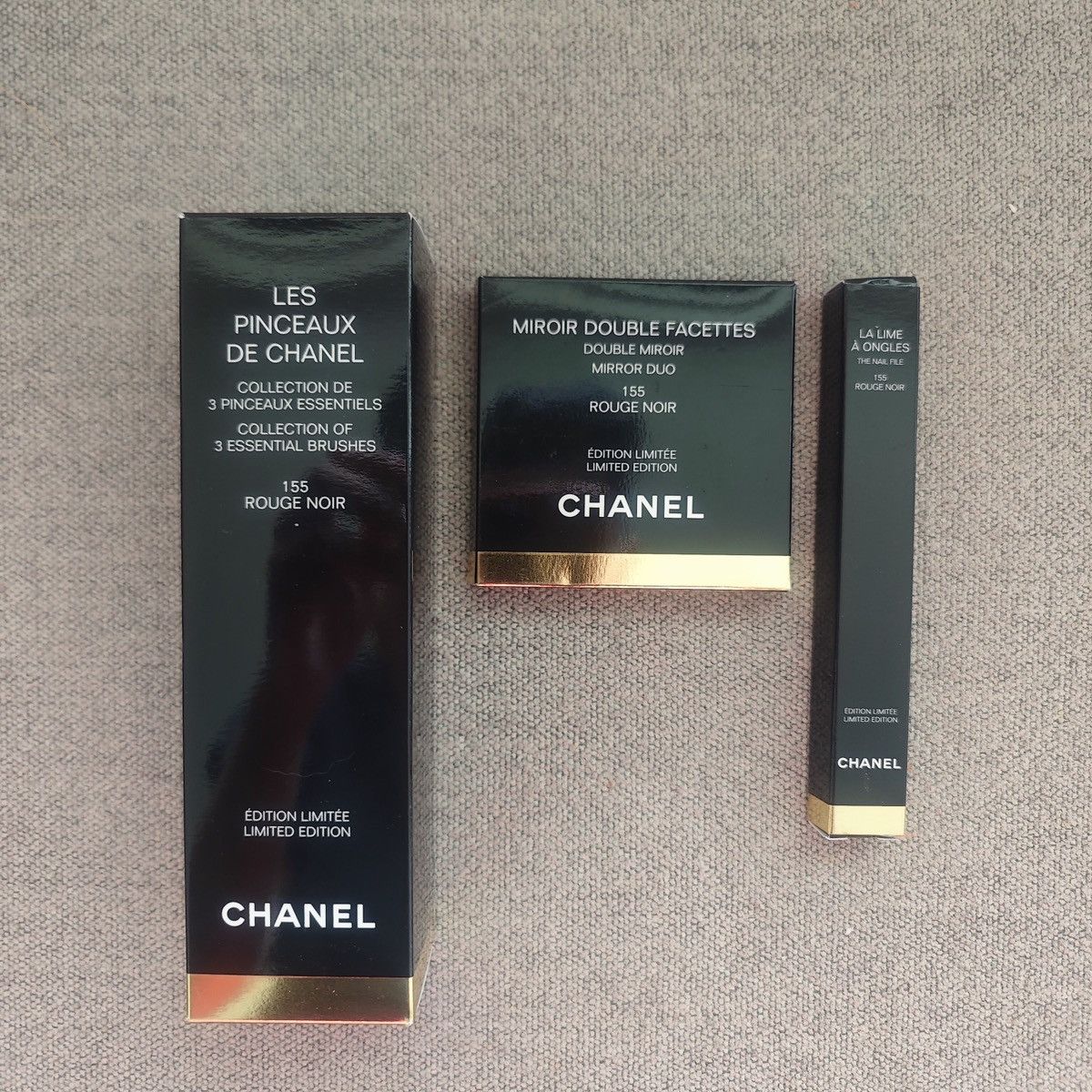 Chanel Chanel Limited Edition Code Couleur makeup set in Rouge Noir Size ONE SIZE - 2 Thumbnail