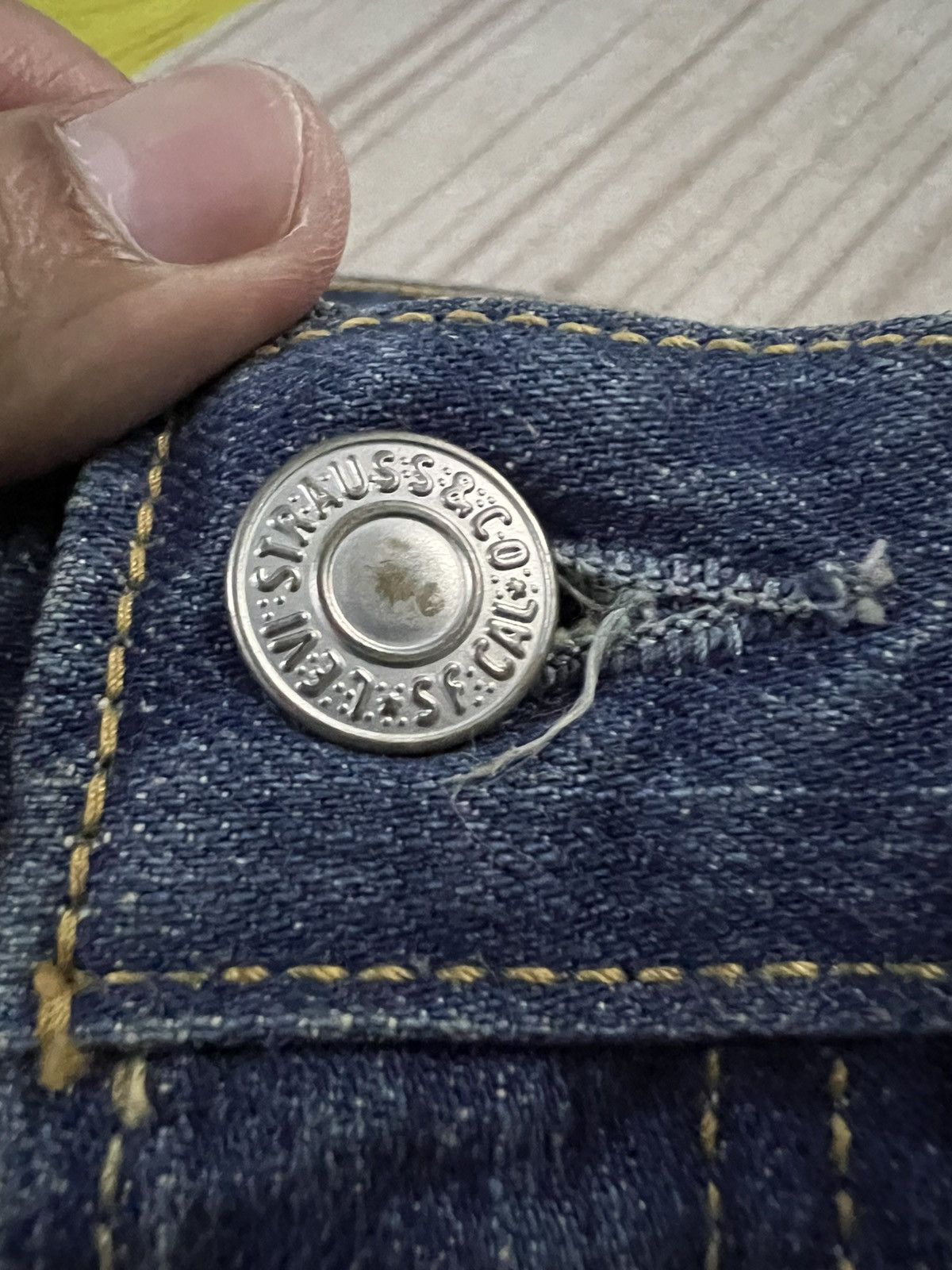 Levi's × Levi's Vintage Clothing VINTAGE LEVIS 501 CROPPED DISTRESS JEANS Size US 31 - 8 Thumbnail