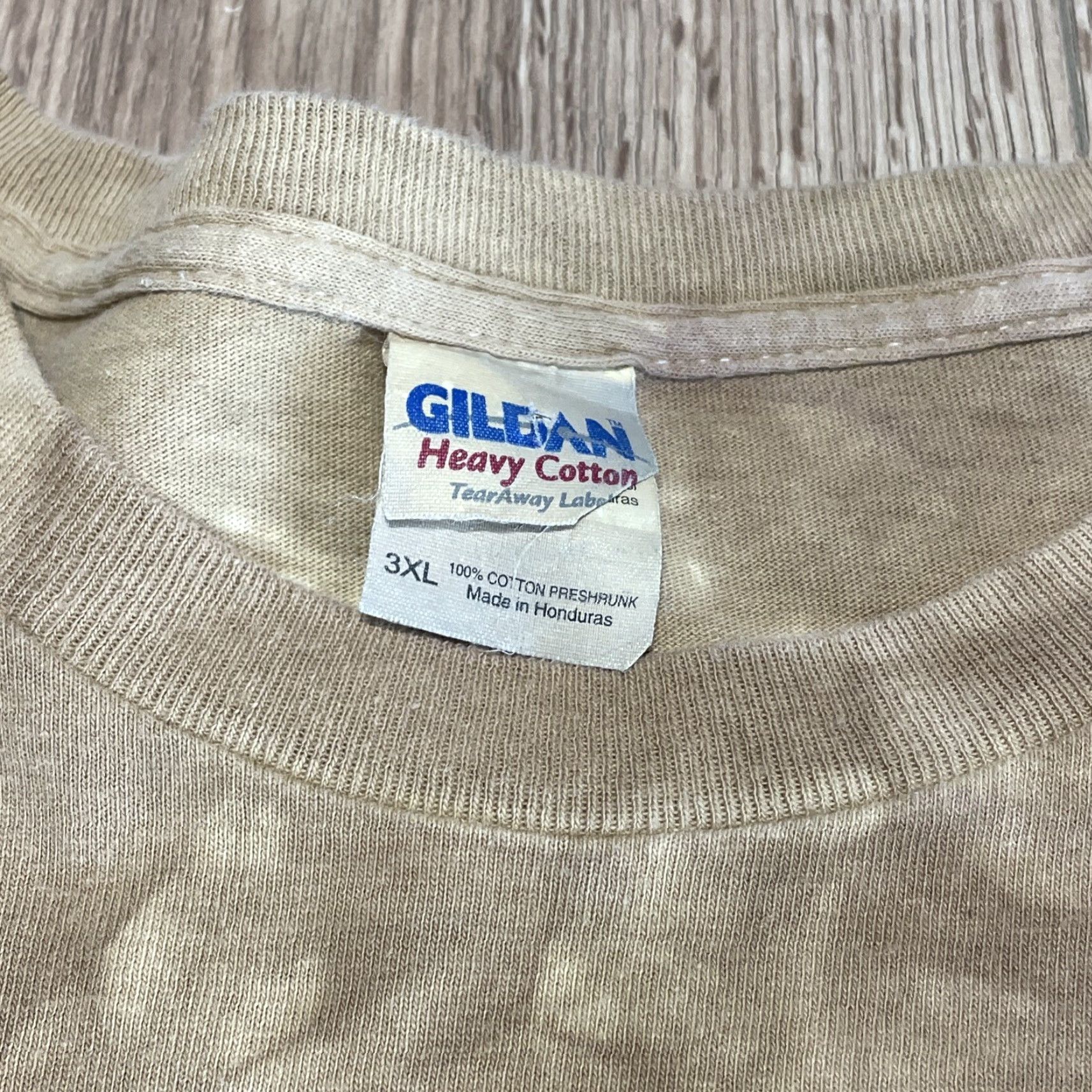 Gildan VINTAGE Gildan The Mountain T-Shirt Men 3XL Short Sleeve Beige Tie Dye Wolf 90s Animals Nature Size US XXL / EU 58 / 5 - 2 Thumbnail