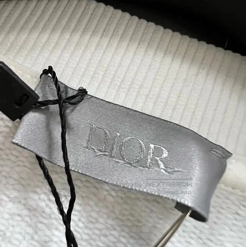 Dior Dior Logo White Cropped Sweatshirt for Women . Size M / US 6-8 / IT 42-44 - 2 Thumbnail