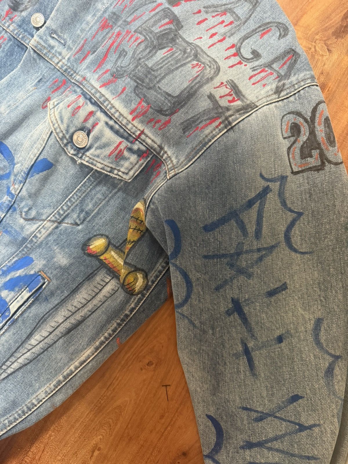 Balenciaga Balenciaga Oversized Graffiti Jacket Size XS / US 0-2 / IT 36-38 - 8 Thumbnail