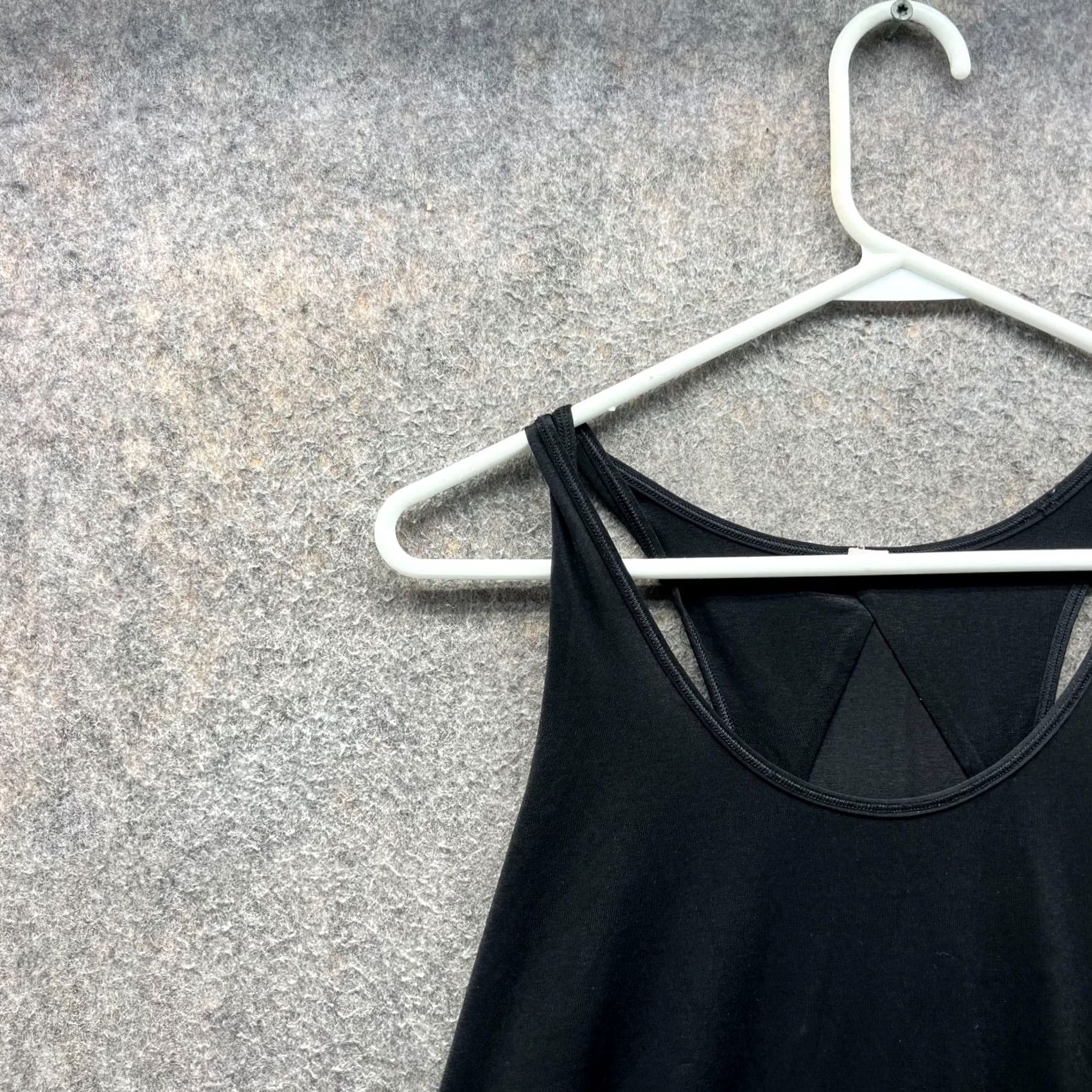 Lululemon New title: Lululemon Womens Small Black Tank Top Sleeveless Athletic Stretch Yoga - Vintage Size S / US 4 / IT 40 - 5 Thumbnail