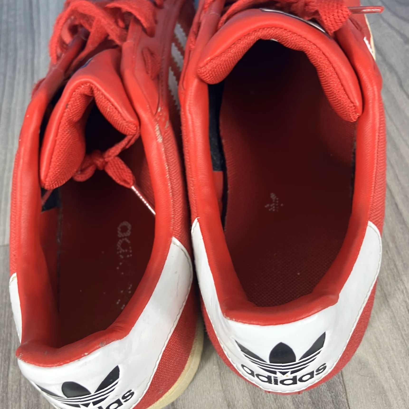 Adidas VINTAGE Adidas Superstar Sneaker Men US 9.5 UK 9 Shell Toe 3-Stripes Red White Cream Casual Walking Size US 10 / EU 43 - 7 Thumbnail