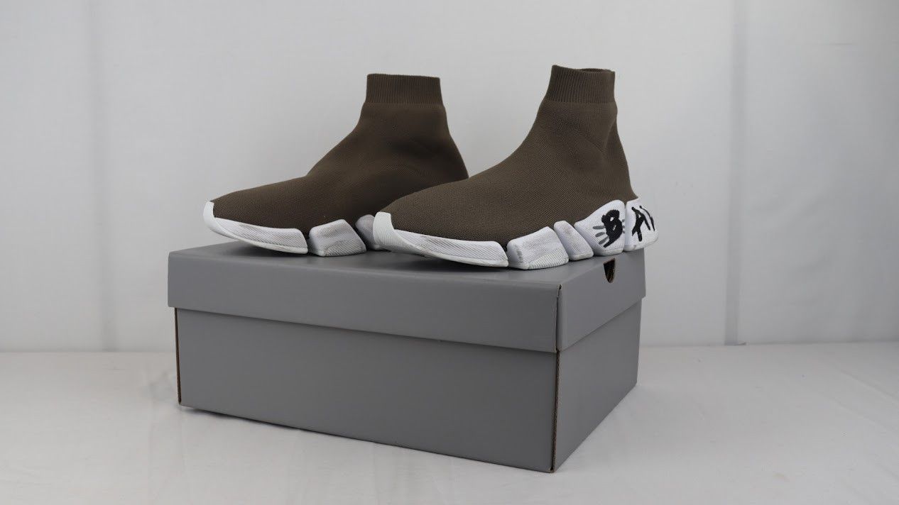 Balenciaga o1rshd1 Speed 2.0 LT Rec Knit Graffiti Sole in Taupe Size US 9 / EU 42 - 9 Thumbnail