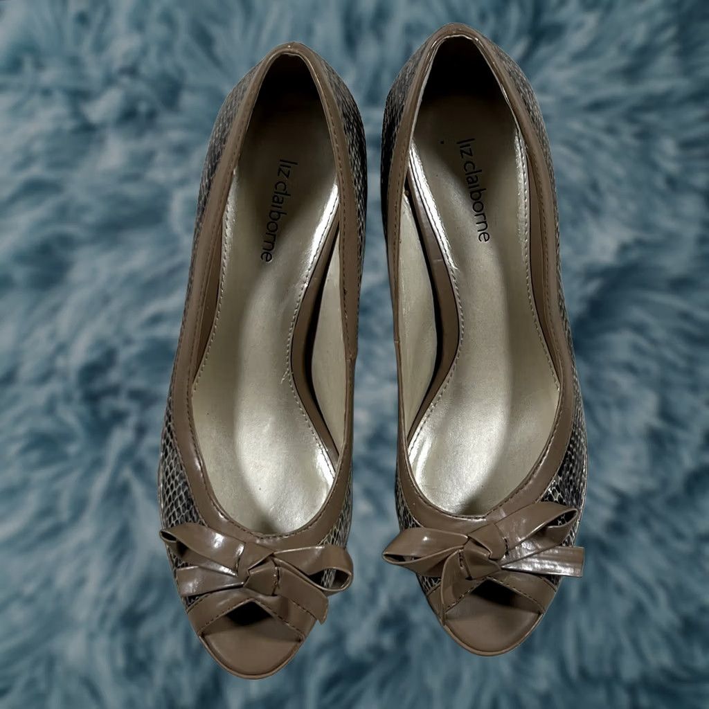 Liz Claiborne Womens Liz Claiborne Snakeskin Heels Slingback Size 8 Beige Synthetic Heel Womens Liz Claiborne Size 8 Beige Snakeskin Slingback Heel Size US 8 / IT 38 - 1 Thumbnail