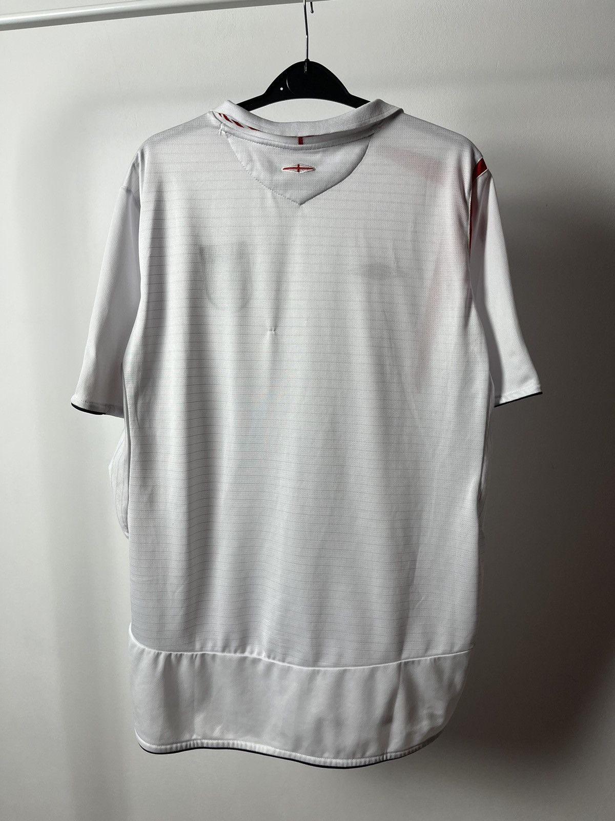 Umbro UMBRO ENGLAND 2005 2006 HOME FOOTBALL SOCCER JERSEY T SHIRT Size US L / EU 52-54 / 3 - 8 Thumbnail